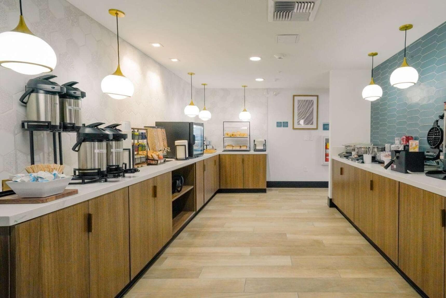 La Quinta Inn & Suites by Wyndham Santa Cruz gallery photo in Santa Cruz, CA — image 49