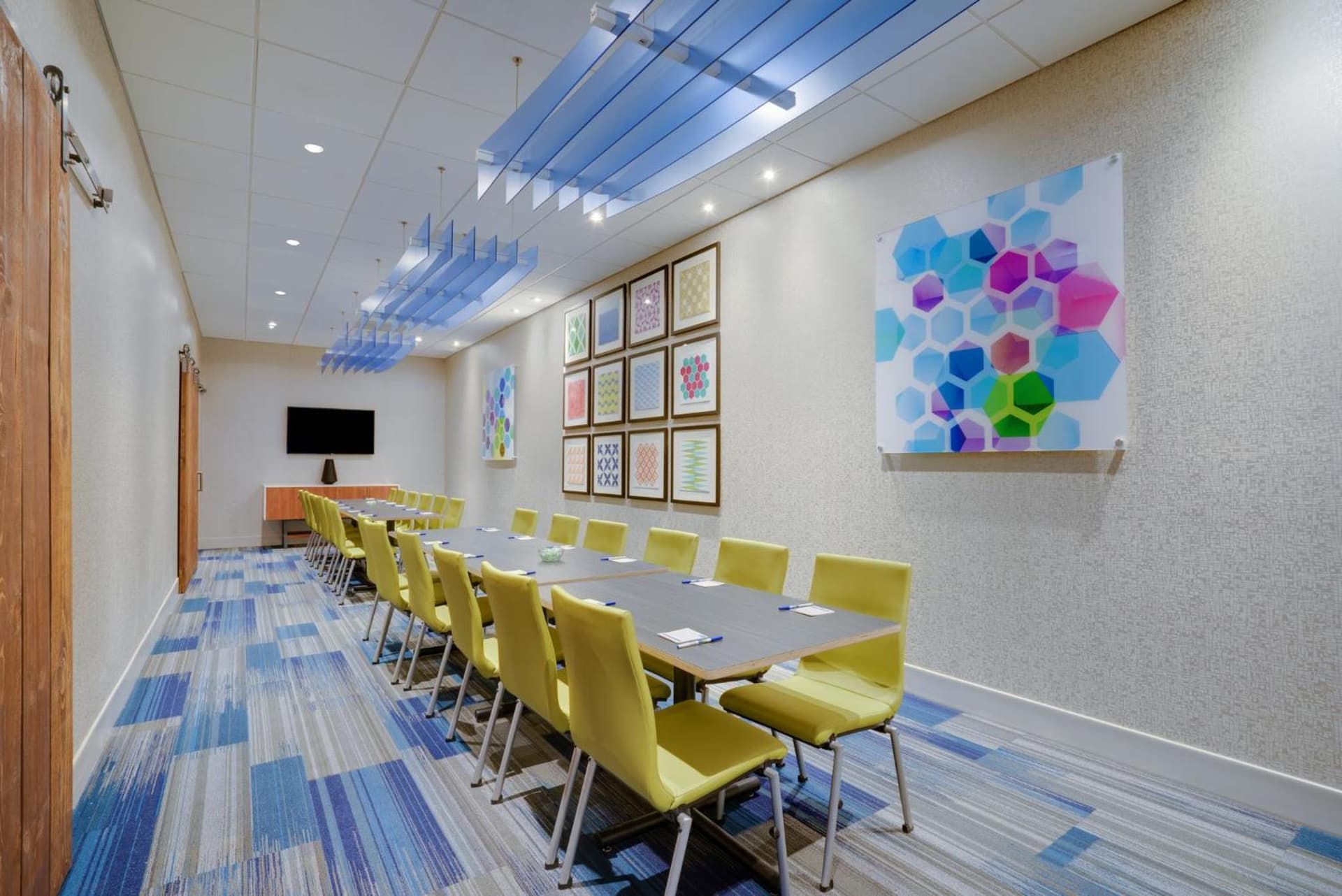 Holiday Inn Express & Suites Ft. Washington - Philadelphia by IHG gallery photo in Fort Washington, PA — image 4