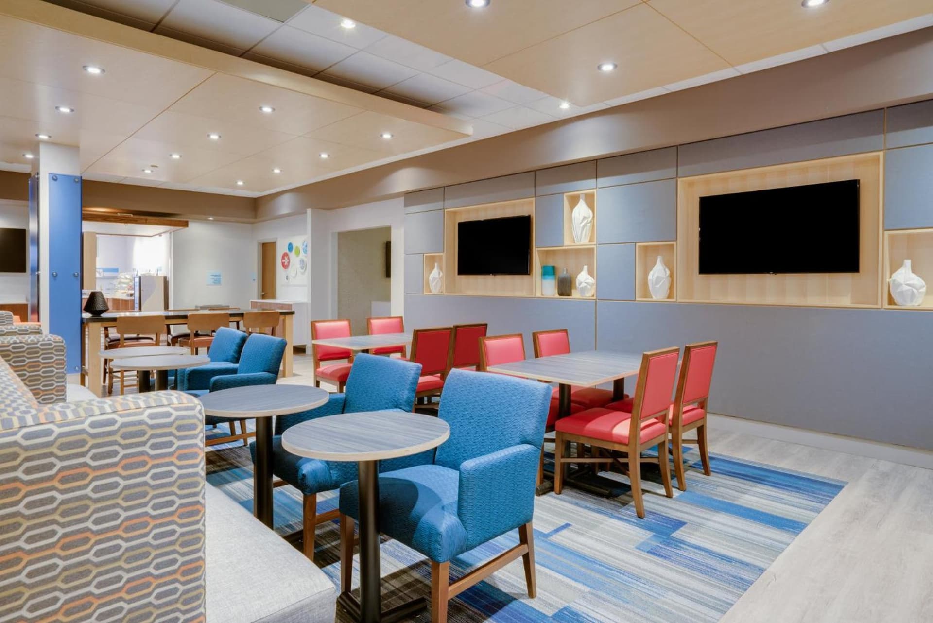 Holiday Inn Express & Suites Ft. Washington - Philadelphia by IHG gallery photo in Fort Washington, PA — image 20