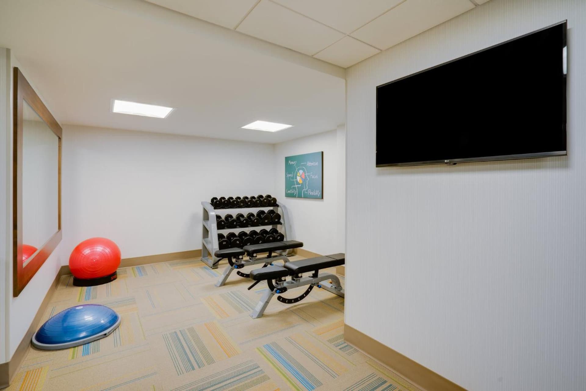 Holiday Inn Express & Suites Ft. Washington - Philadelphia by IHG gallery photo in Fort Washington, PA — image 59