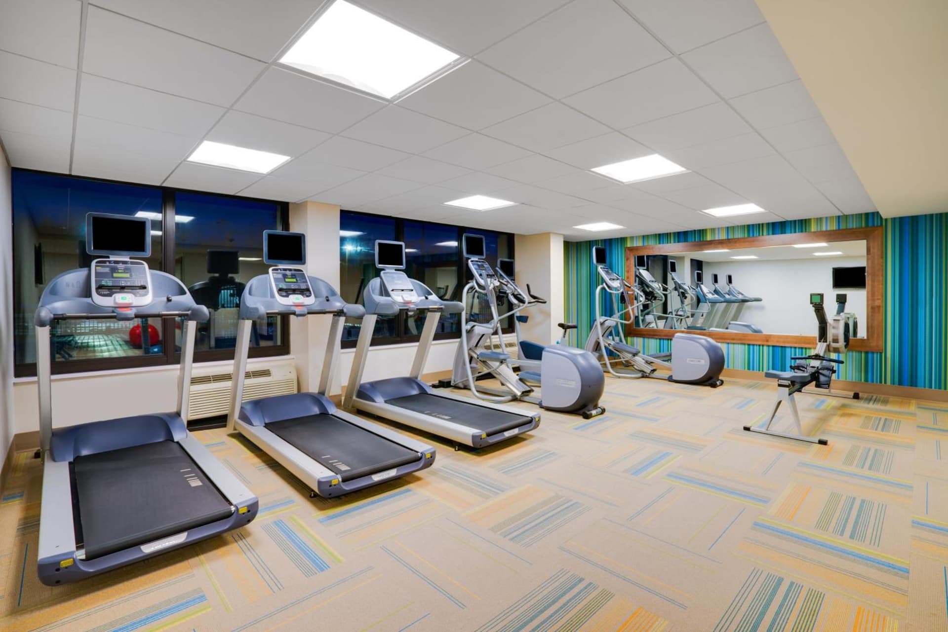 Holiday Inn Express & Suites Ft. Washington - Philadelphia by IHG gallery photo in Fort Washington, PA — image 11