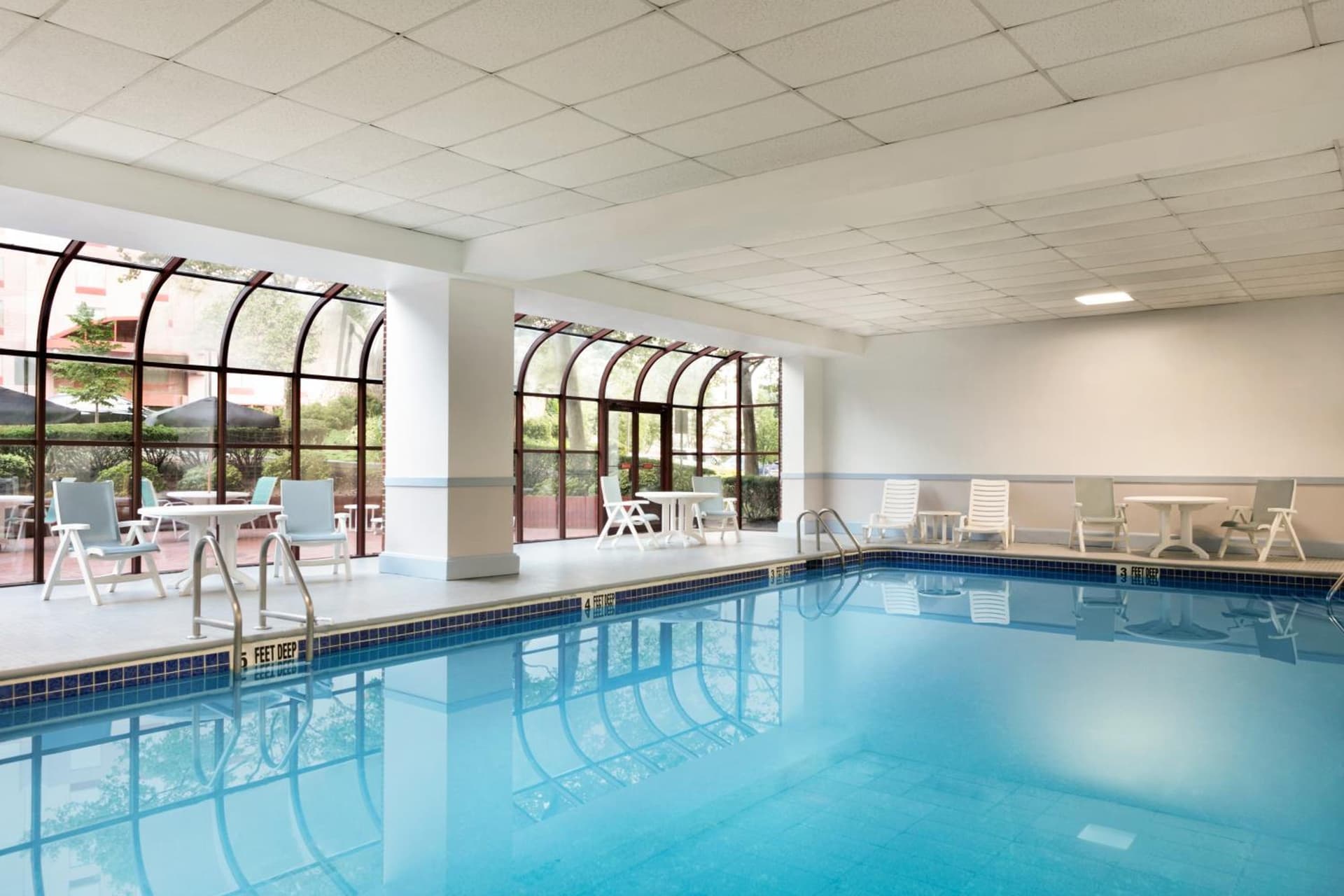 DoubleTree by Hilton New York-LaGuardia gallery photo in Queens, NY — image 22