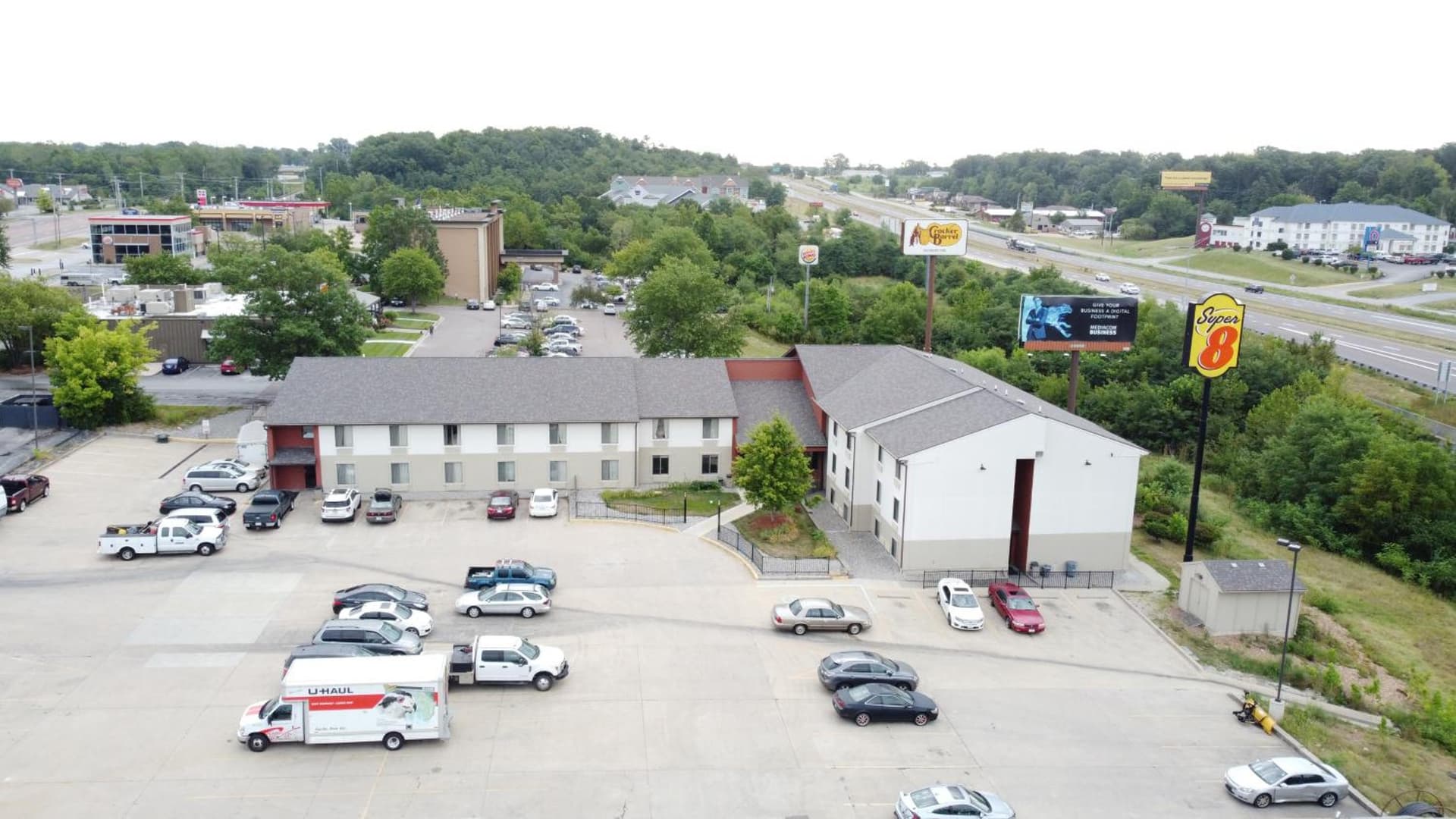 Super 8 by Wyndham Columbia Clark Lane gallery photo in Columbia, MO — image 16