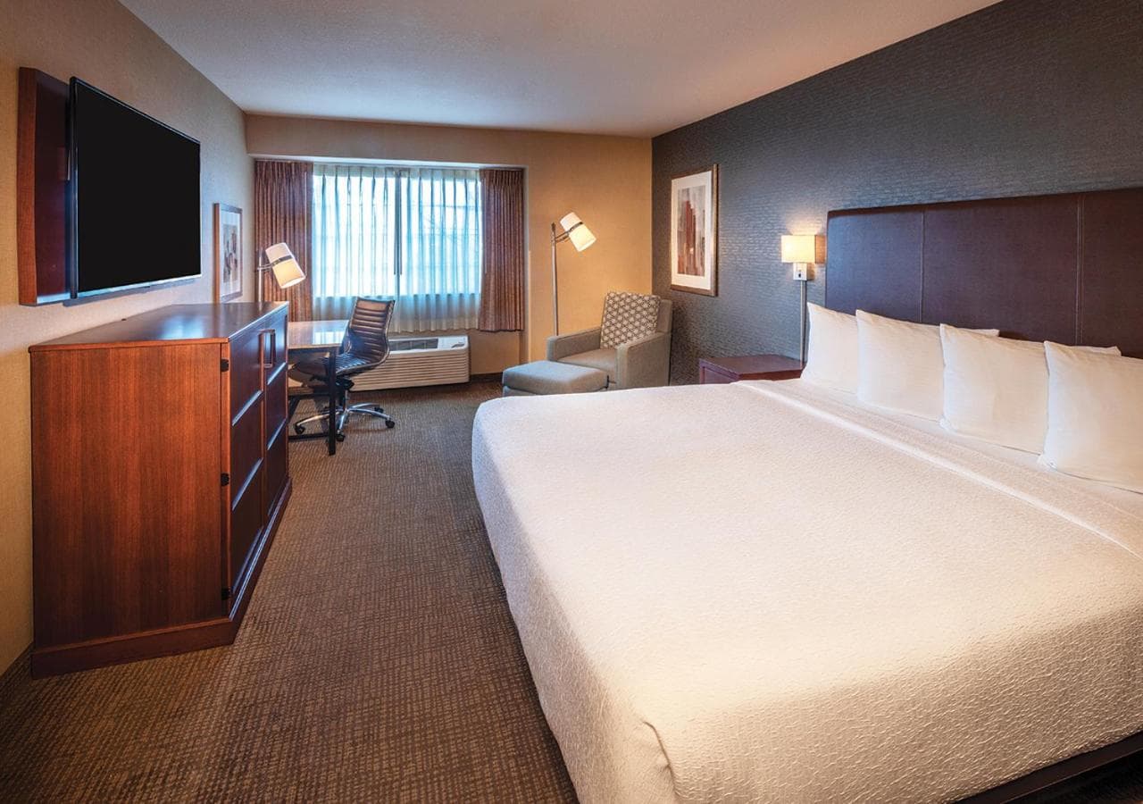 Silver Cloud Hotel - Portland interior in Portland, OR — gallery photo 2