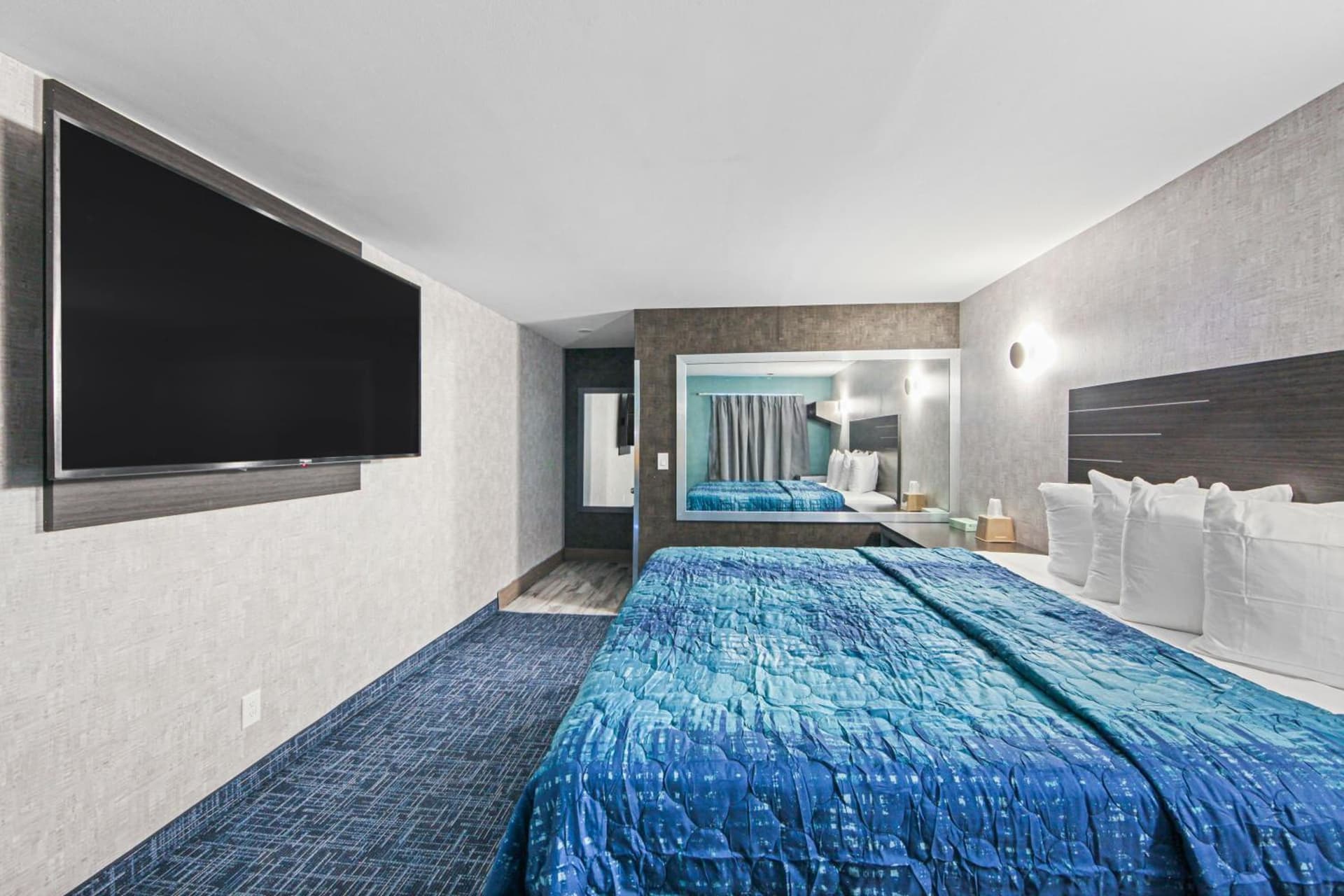Hotel OPUS Bronx Near Bay Plaza Mall gallery photo in Bronx, NY — image 16
