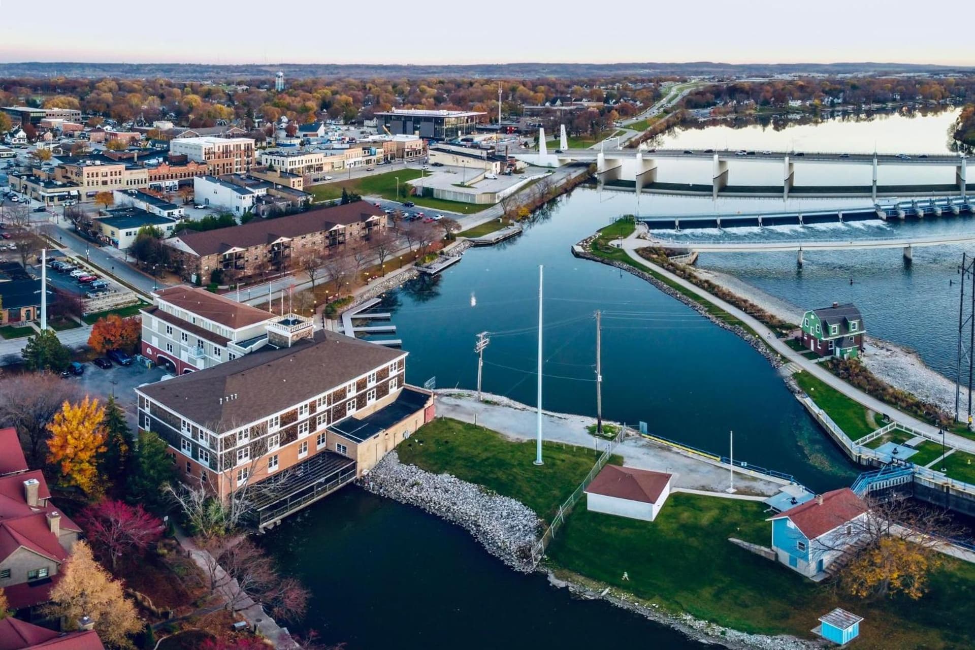 Nuks Executive Suites gallery photo in De Pere, WI — image 54
