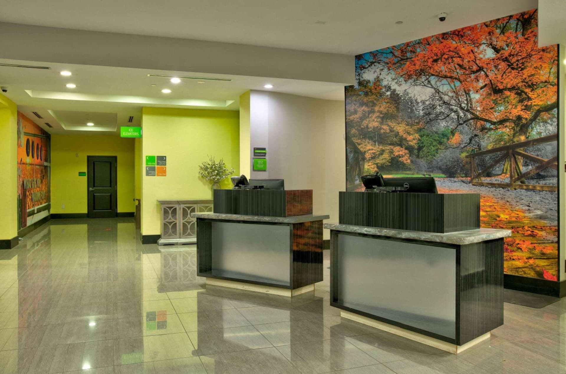 La Quinta Inn & Suites by Wyndham Lubbock Southwest gallery photo in Lubbock, TX — image 14