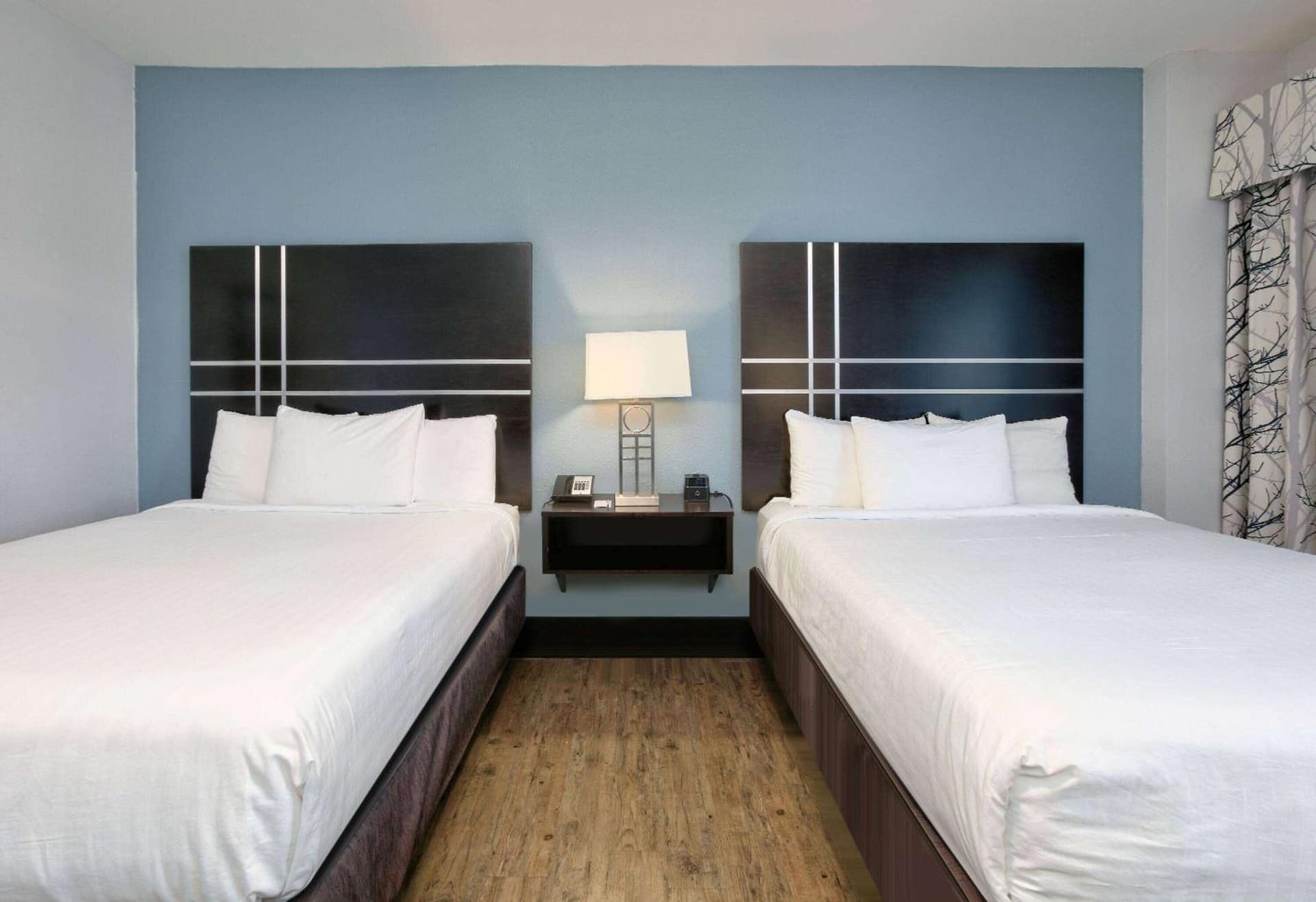 La Quinta Inn & Suites by Wyndham Lubbock Southwest gallery photo in Lubbock, TX — image 19