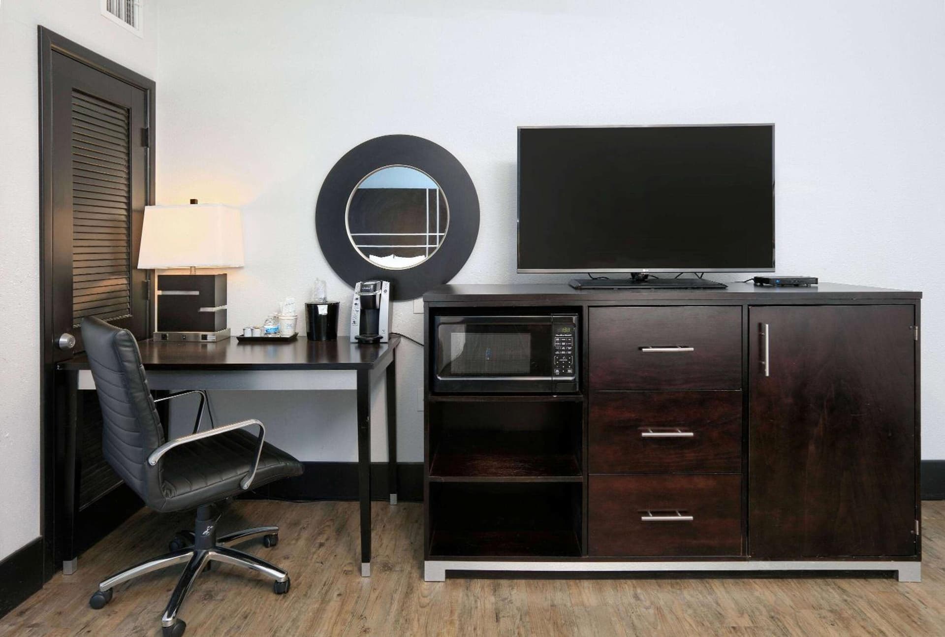 La Quinta Inn & Suites by Wyndham Lubbock Southwest gallery photo in Lubbock, TX — image 9