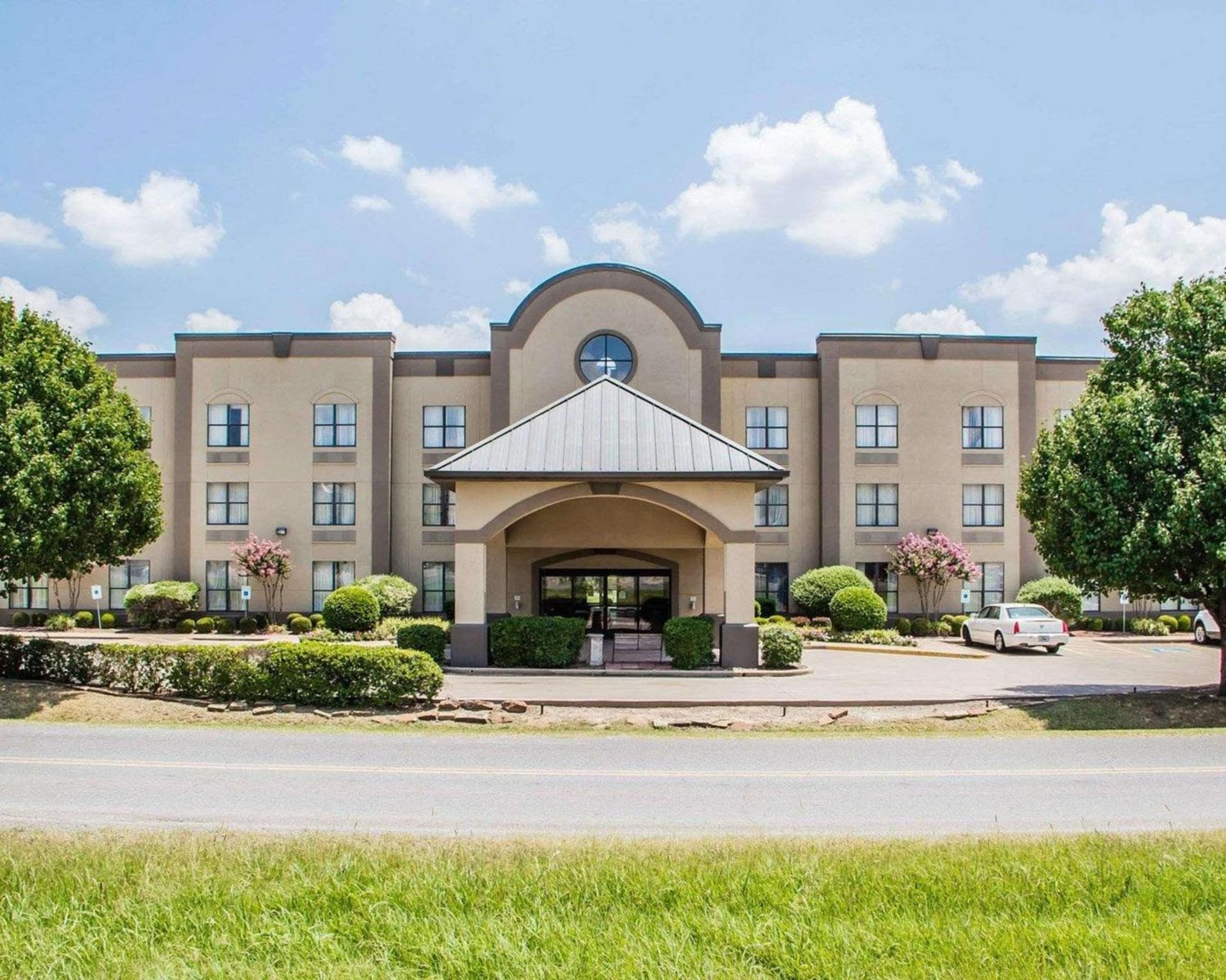 Comfort Suites McAlester featured exterior or lobby in McAlester, OK — similar hotel