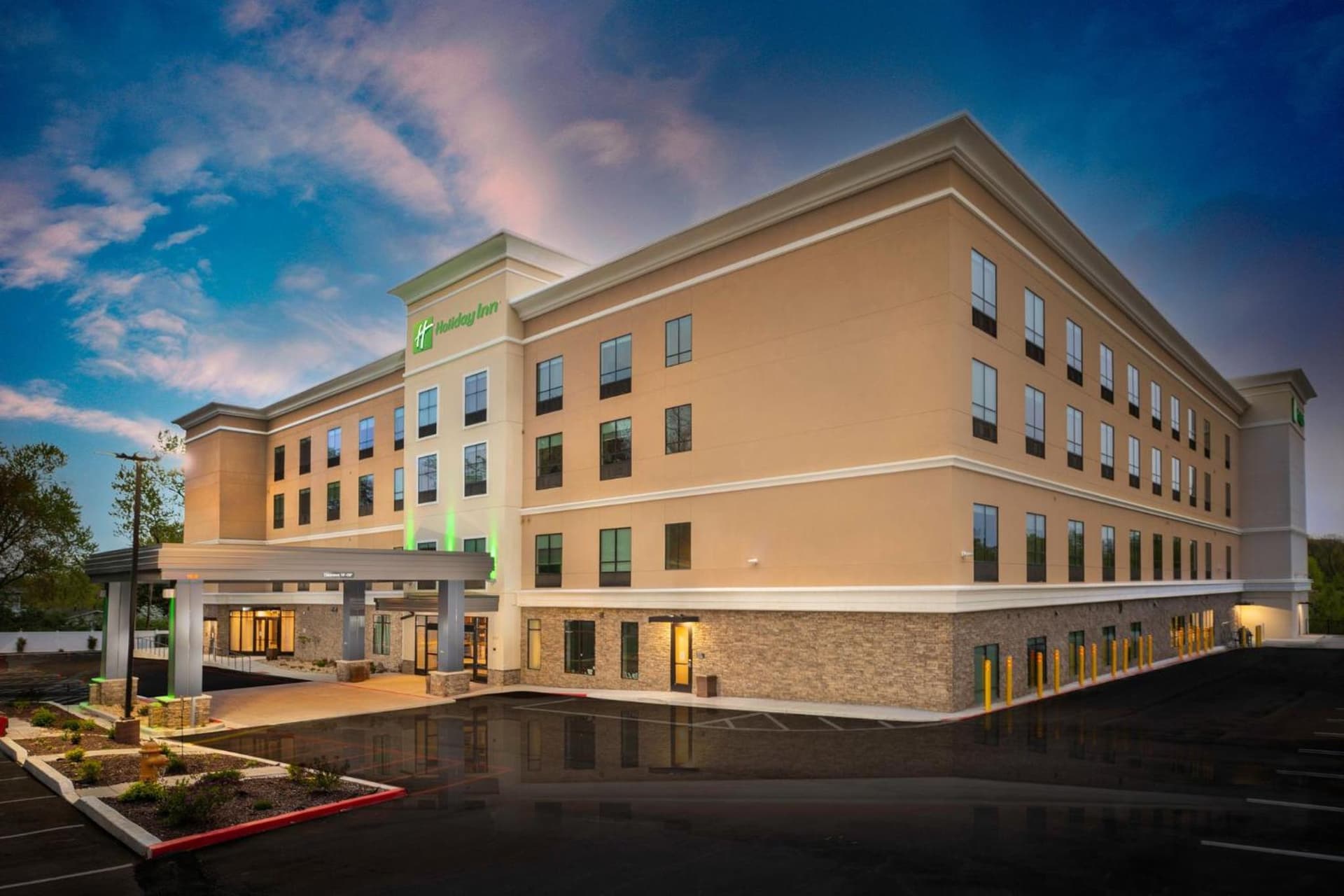 Holiday Inn St Louis - Creve Coeur by IHG featured exterior or lobby in Saint Louis, MO — similar hotel