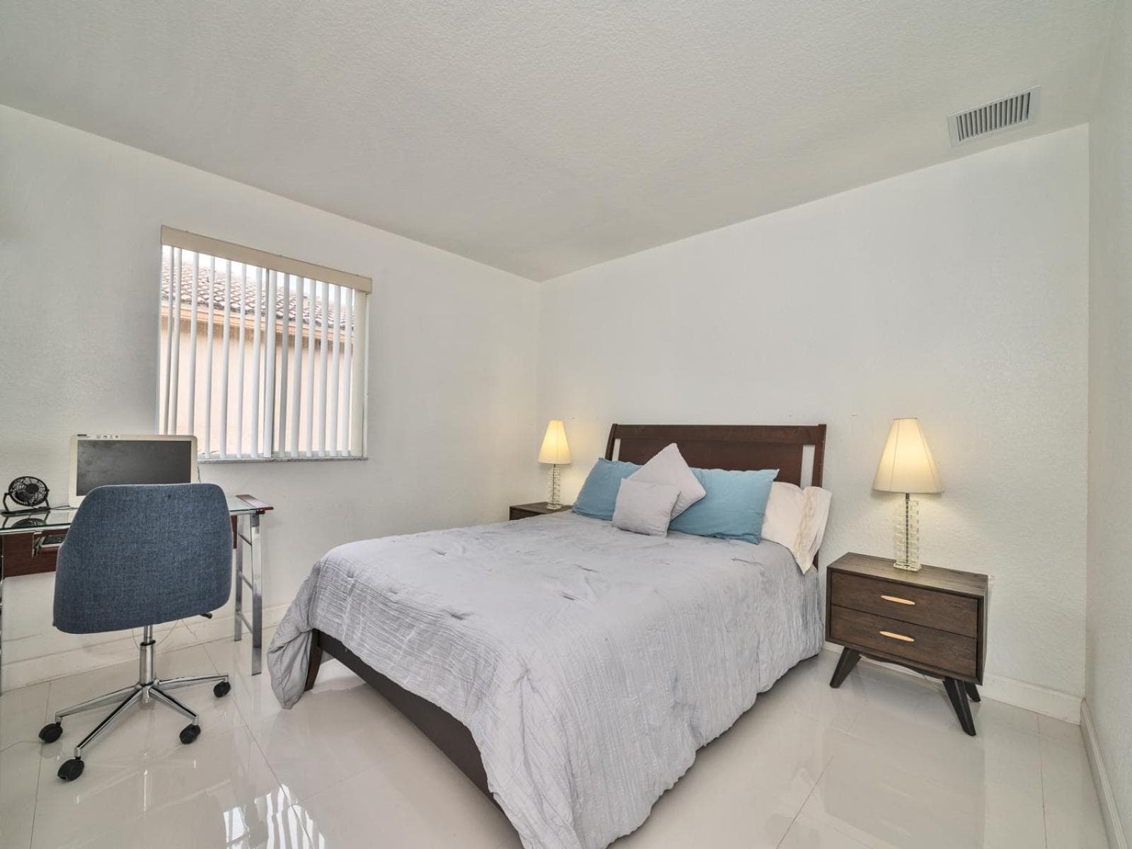 Serene Room in Miramar's High-End Estate gallery photo in Miramar, FL — image 26