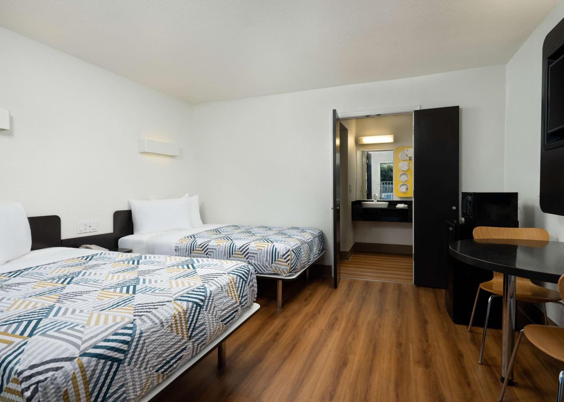 Motel 6-Goleta, CA - Santa Barbara gallery photo in Santa Barbara, CA — image 32