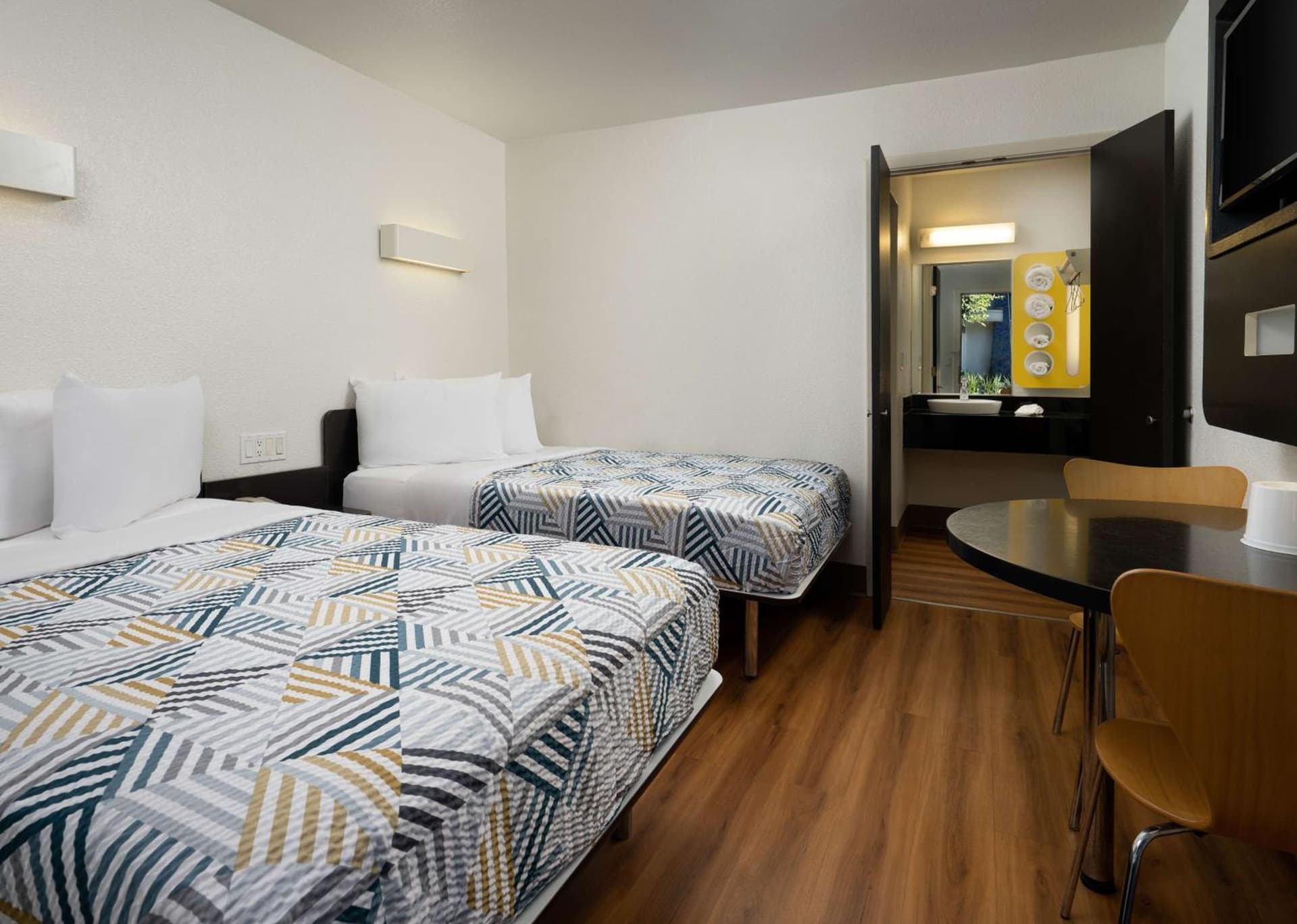 Motel 6-Goleta, CA - Santa Barbara gallery photo in Santa Barbara, CA — image 30
