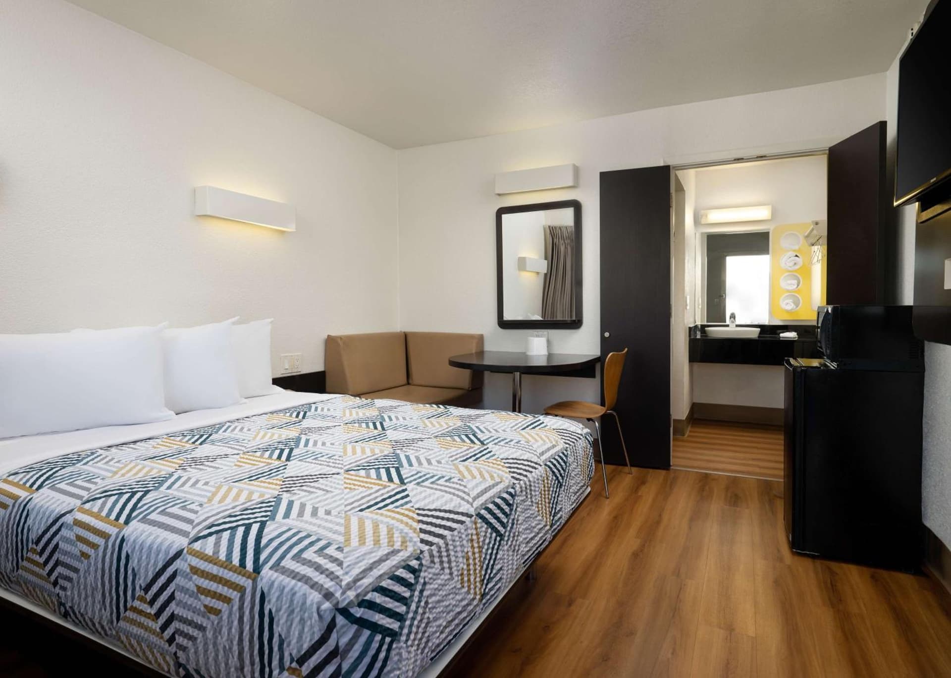 Motel 6-Goleta, CA - Santa Barbara gallery photo in Santa Barbara, CA — image 15