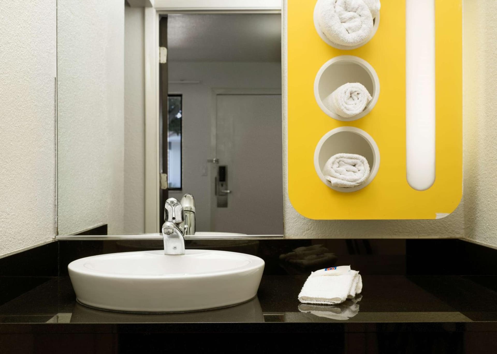 Motel 6-Goleta, CA - Santa Barbara gallery photo in Santa Barbara, CA — image 4