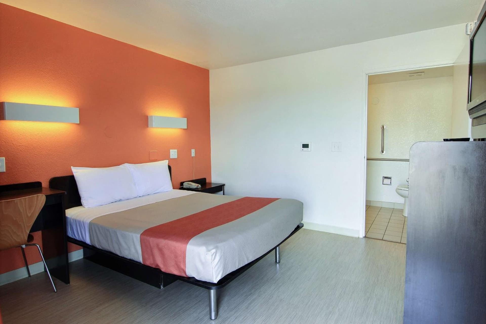 Motel 6-Corpus Christi, TX - East - North Padre Island gallery photo in Corpus Christi, TX — image 32