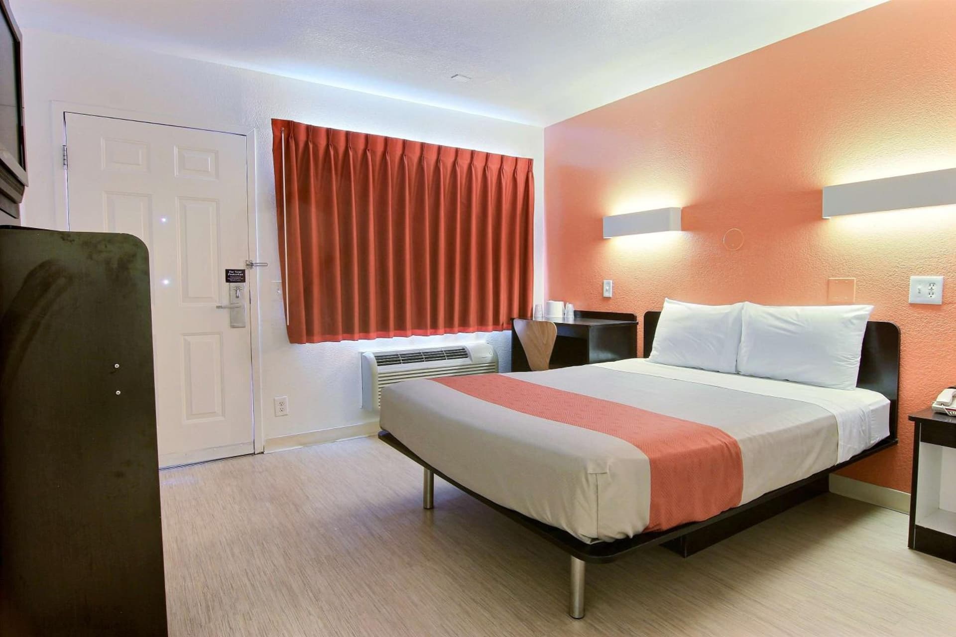 Motel 6-Corpus Christi, TX - East - North Padre Island gallery photo in Corpus Christi, TX — image 88