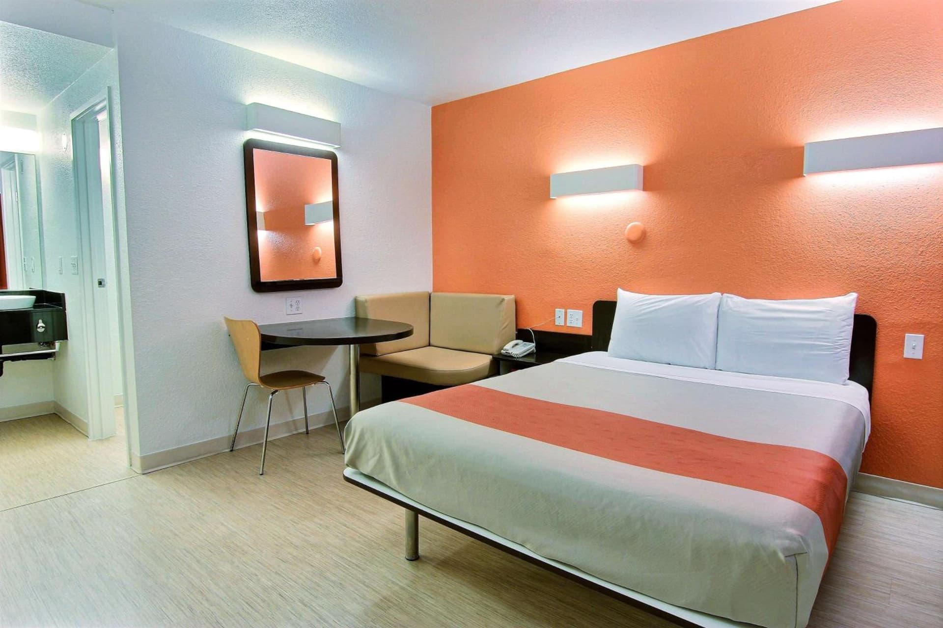 Motel 6-Corpus Christi, TX - East - North Padre Island gallery photo in Corpus Christi, TX — image 55