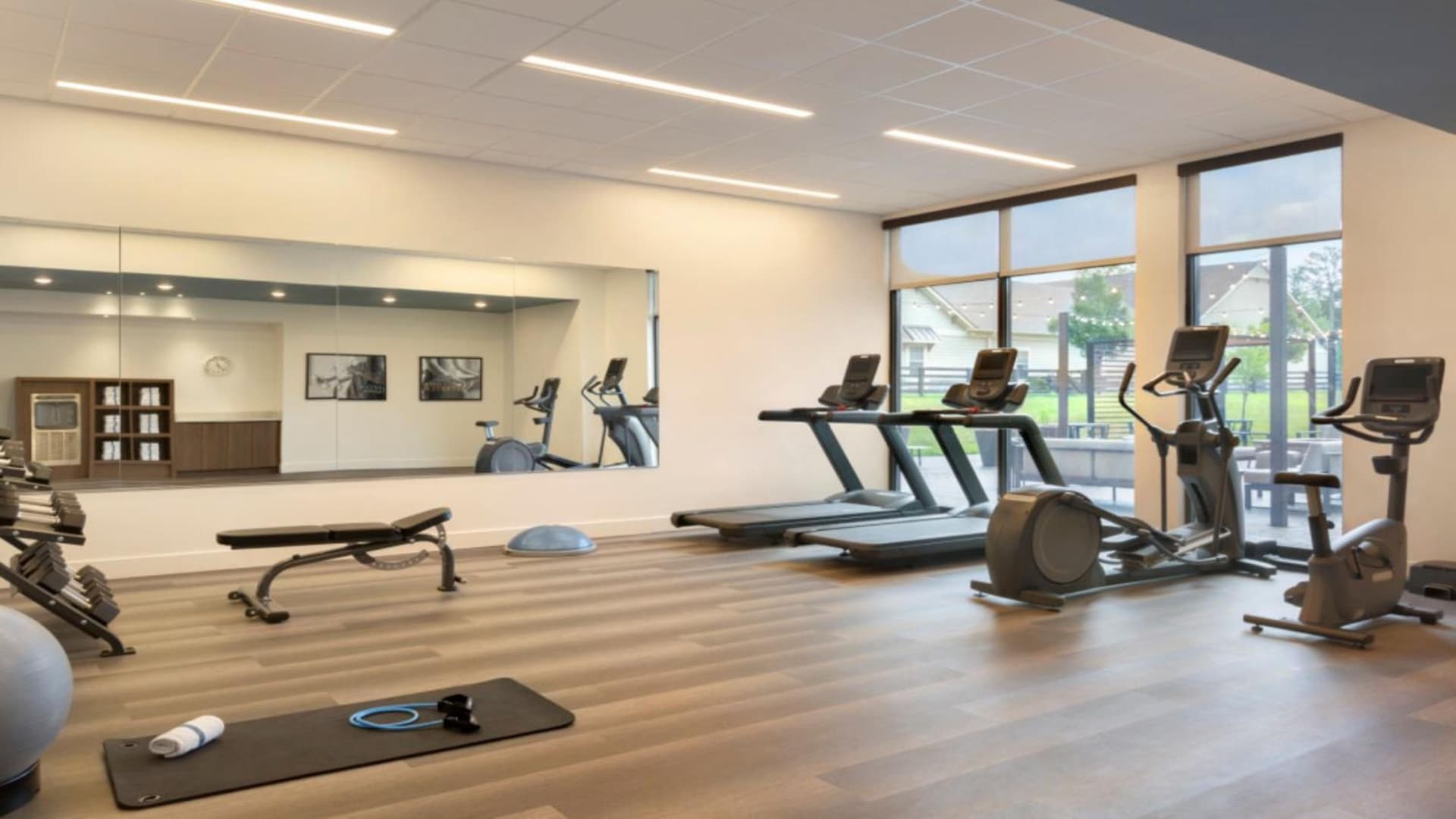 Staybridge Suites - Lexington S Medical Ctr Area by IHG gallery photo in Lexington, KY — image 36