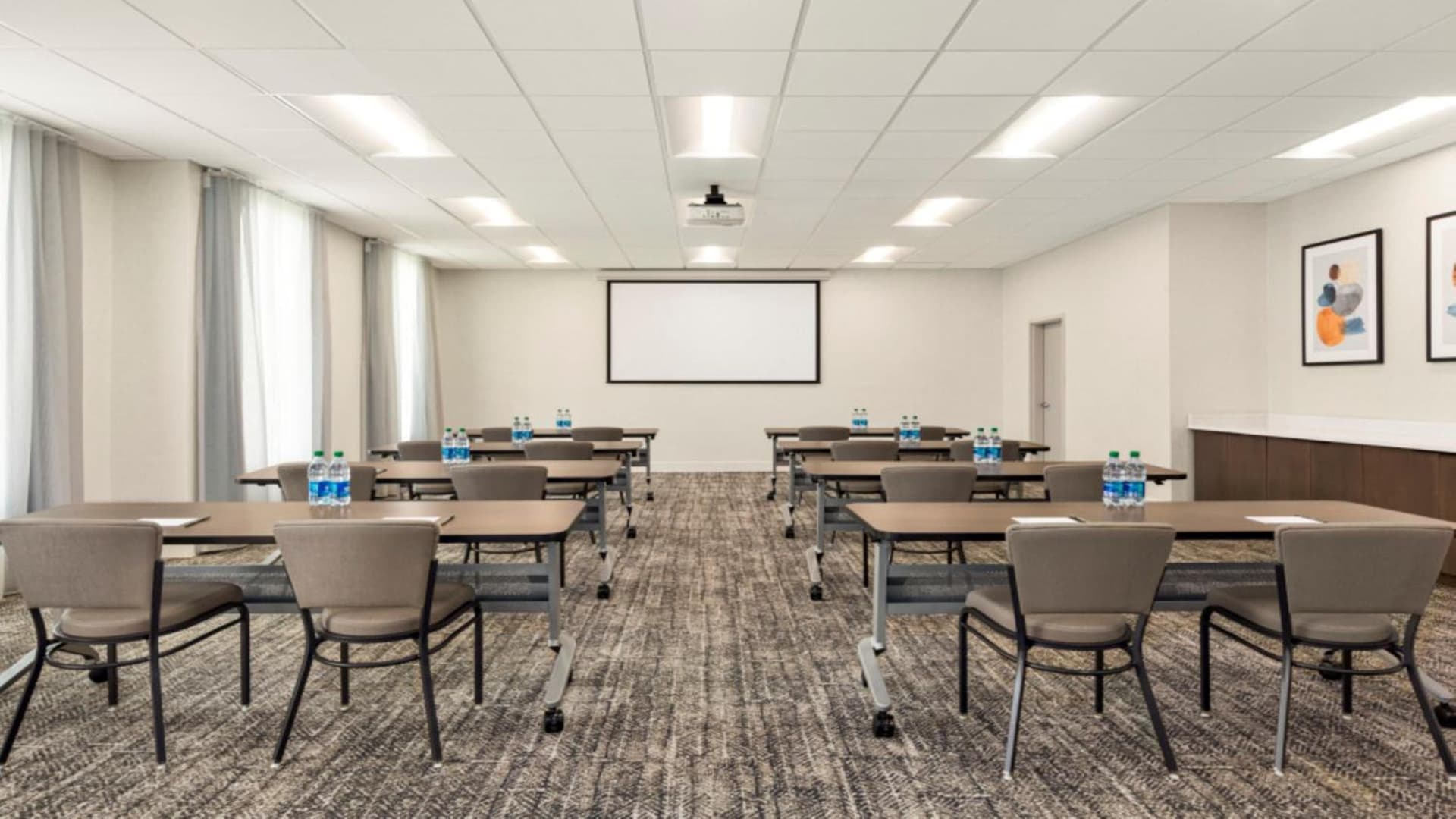 Staybridge Suites - Lexington S Medical Ctr Area by IHG gallery photo in Lexington, KY — image 41