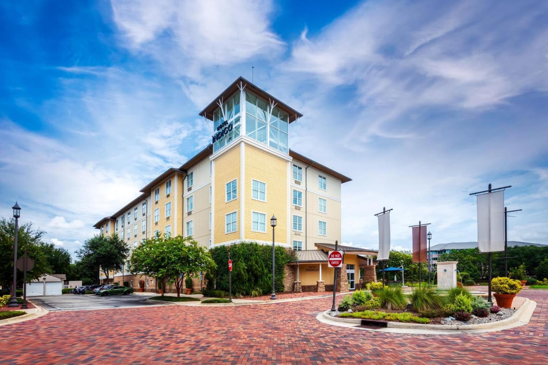 Hotel Indigo Jacksonville-Deerwood Park by IHG exterior or lobby in Jacksonville, FL — main listing photo