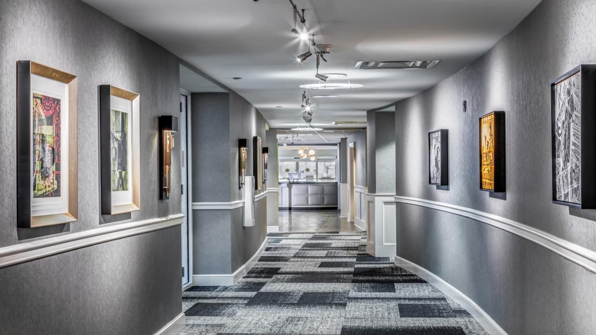 Hotel Indigo Jacksonville-Deerwood Park by IHG gallery photo in Jacksonville, FL — image 45