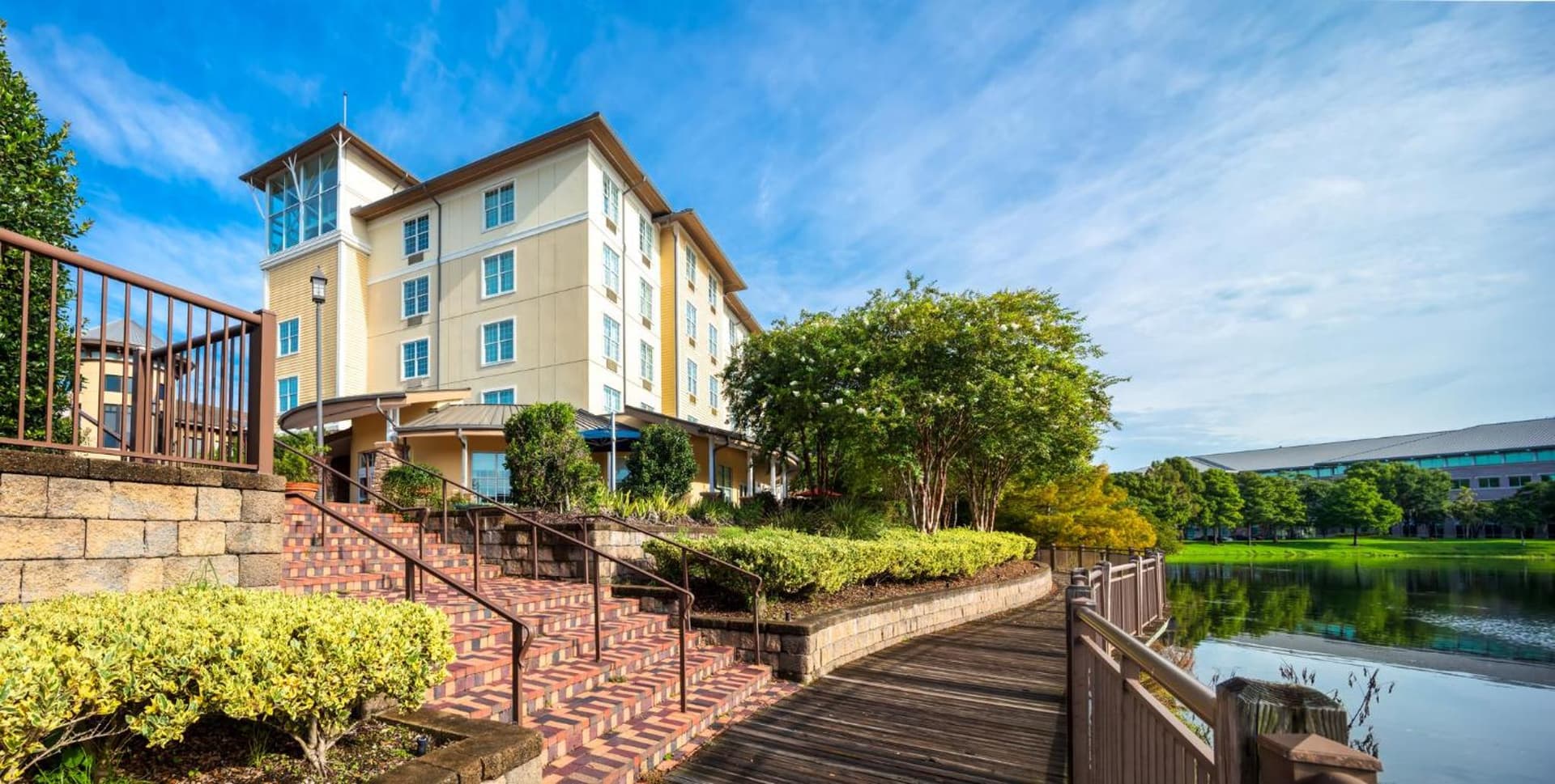 Hotel Indigo Jacksonville-Deerwood Park by IHG gallery photo in Jacksonville, FL — image 44
