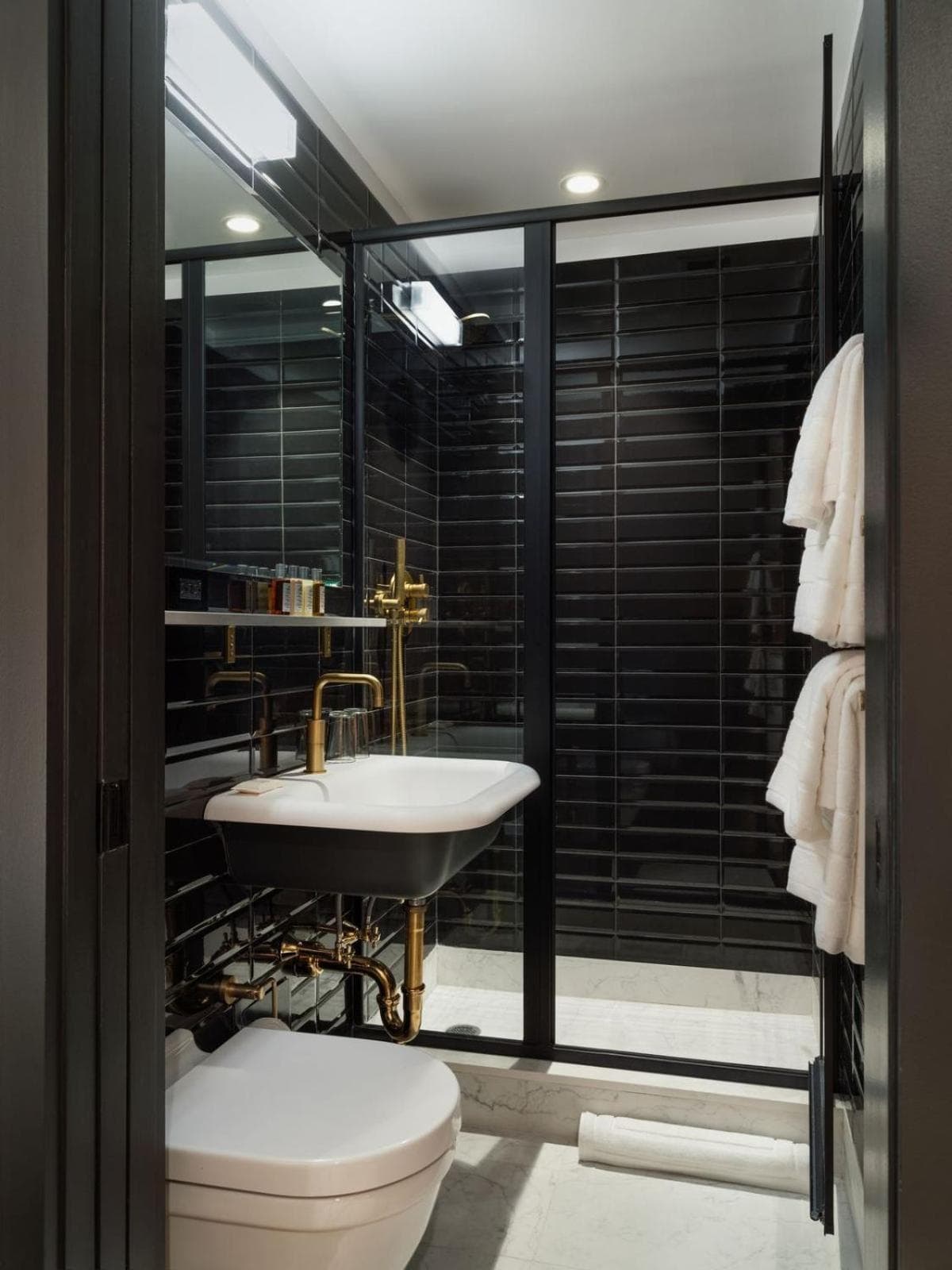 The Moore, New York City, a Member of Design Hotels gallery photo in New York, NY — image 8
