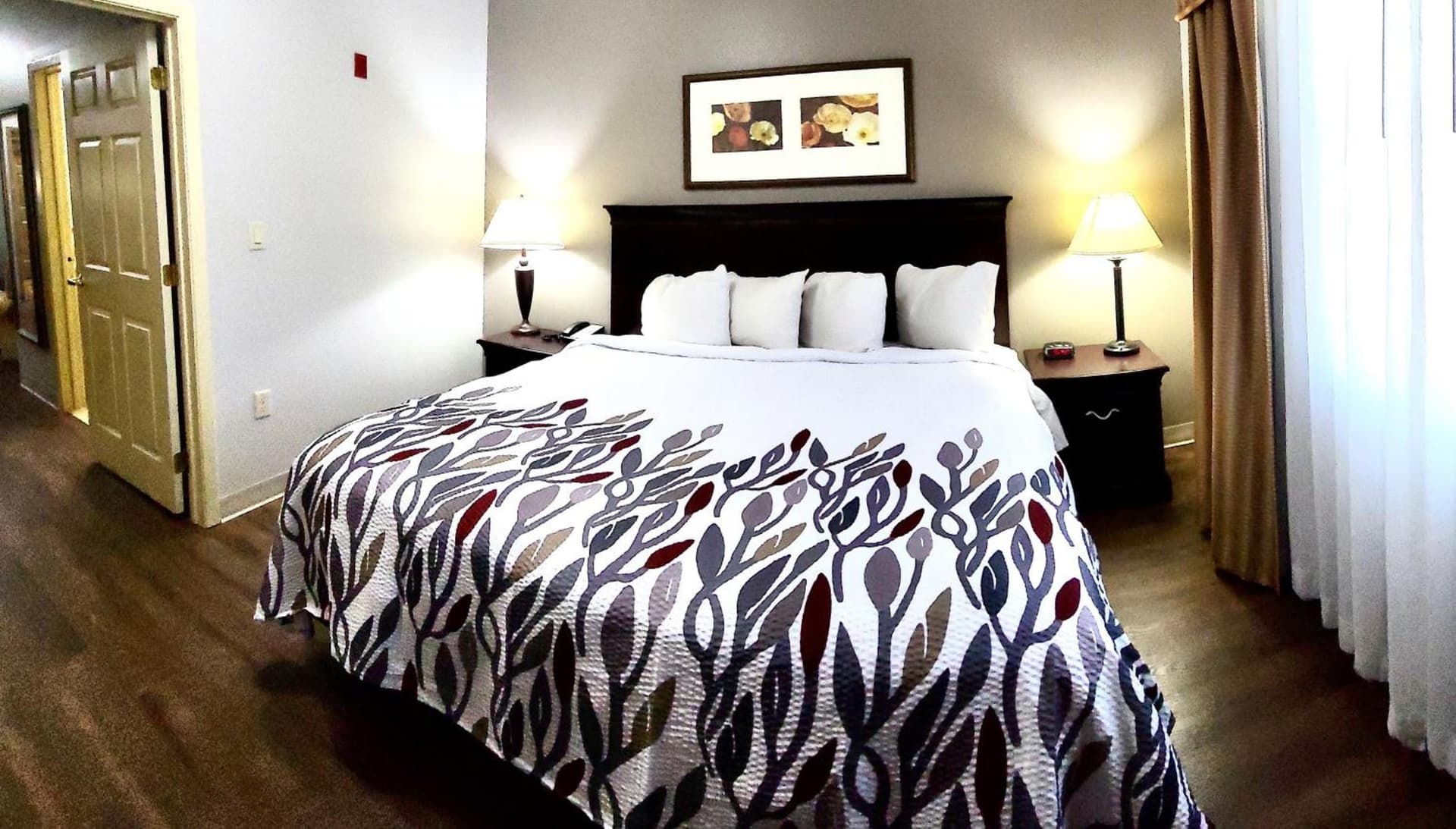 Red Roof Inn & Suites Midland gallery photo in Midland, TX — image 15