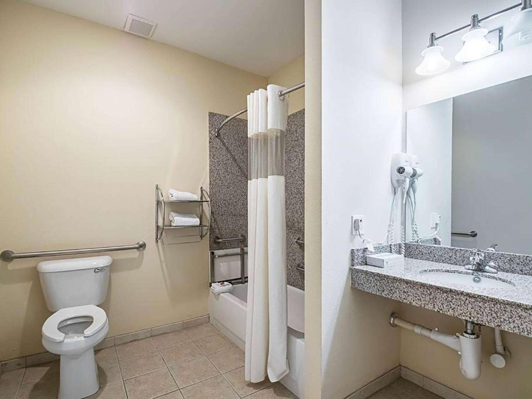Days Inn by Wyndham Copperas Cove gallery photo in Copperas Cove, TX — image 18