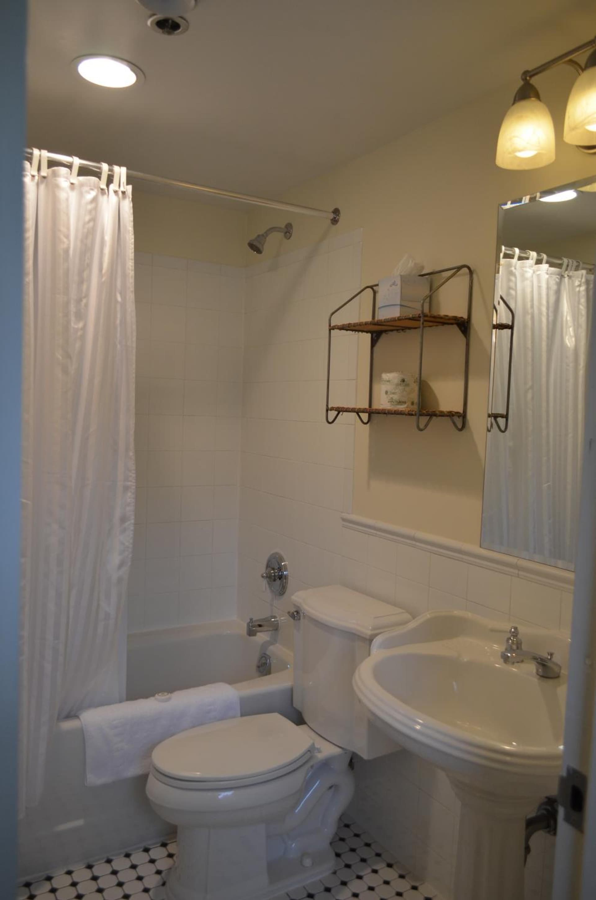 Southampton Inn gallery photo in Southampton, NY — image 72