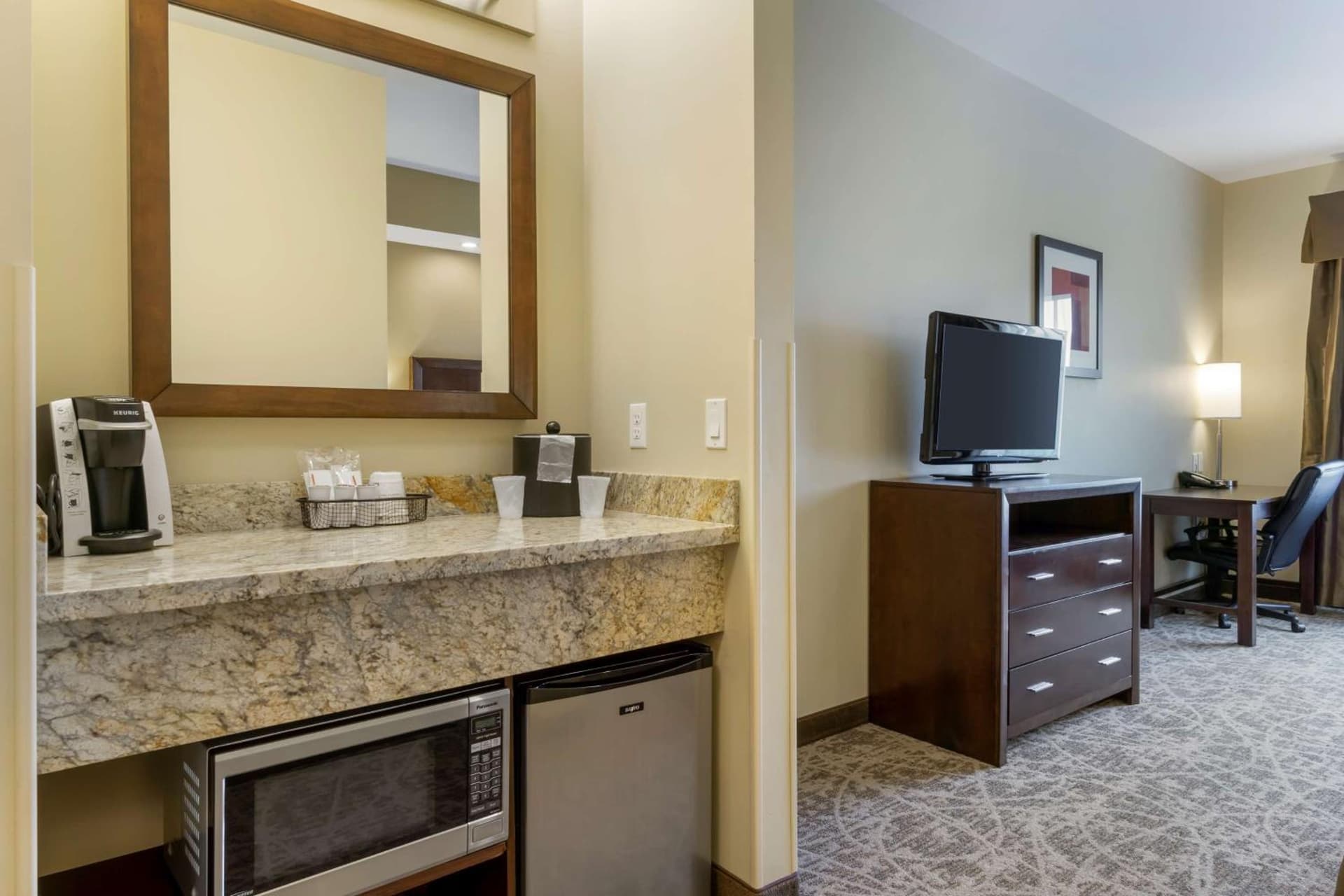 Best Western Plus Lacey Inn & Suites gallery photo in Lacey, WA — image 12