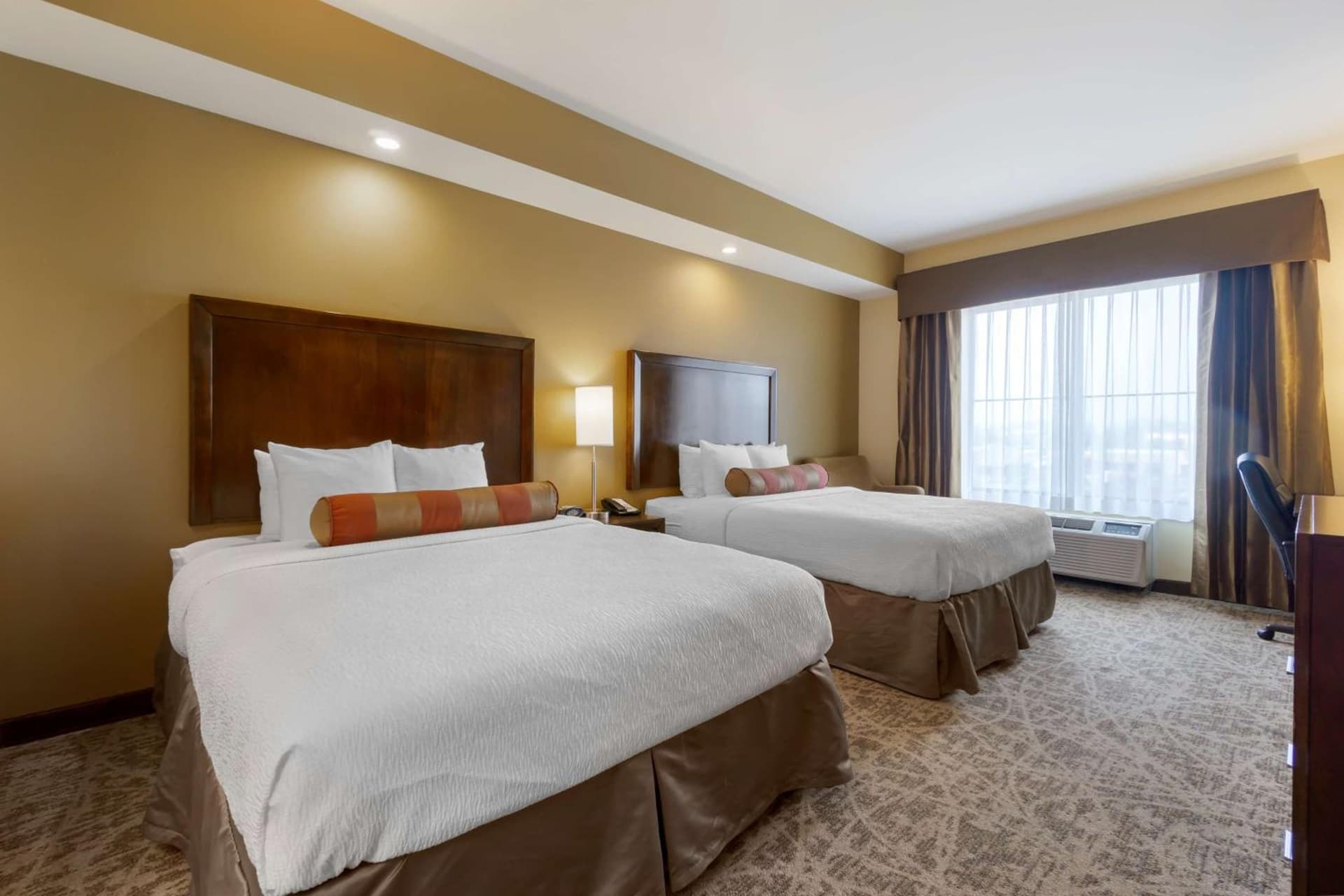 Best Western Plus Lacey Inn & Suites gallery photo in Lacey, WA — image 24