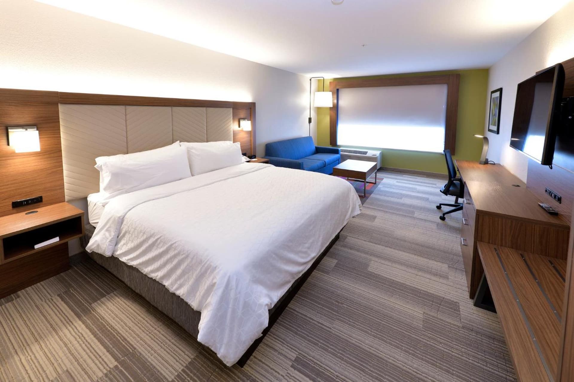 Holiday Inn Express & Suites - Millersburg by IHG interior in Millersburg, OH — gallery photo 2