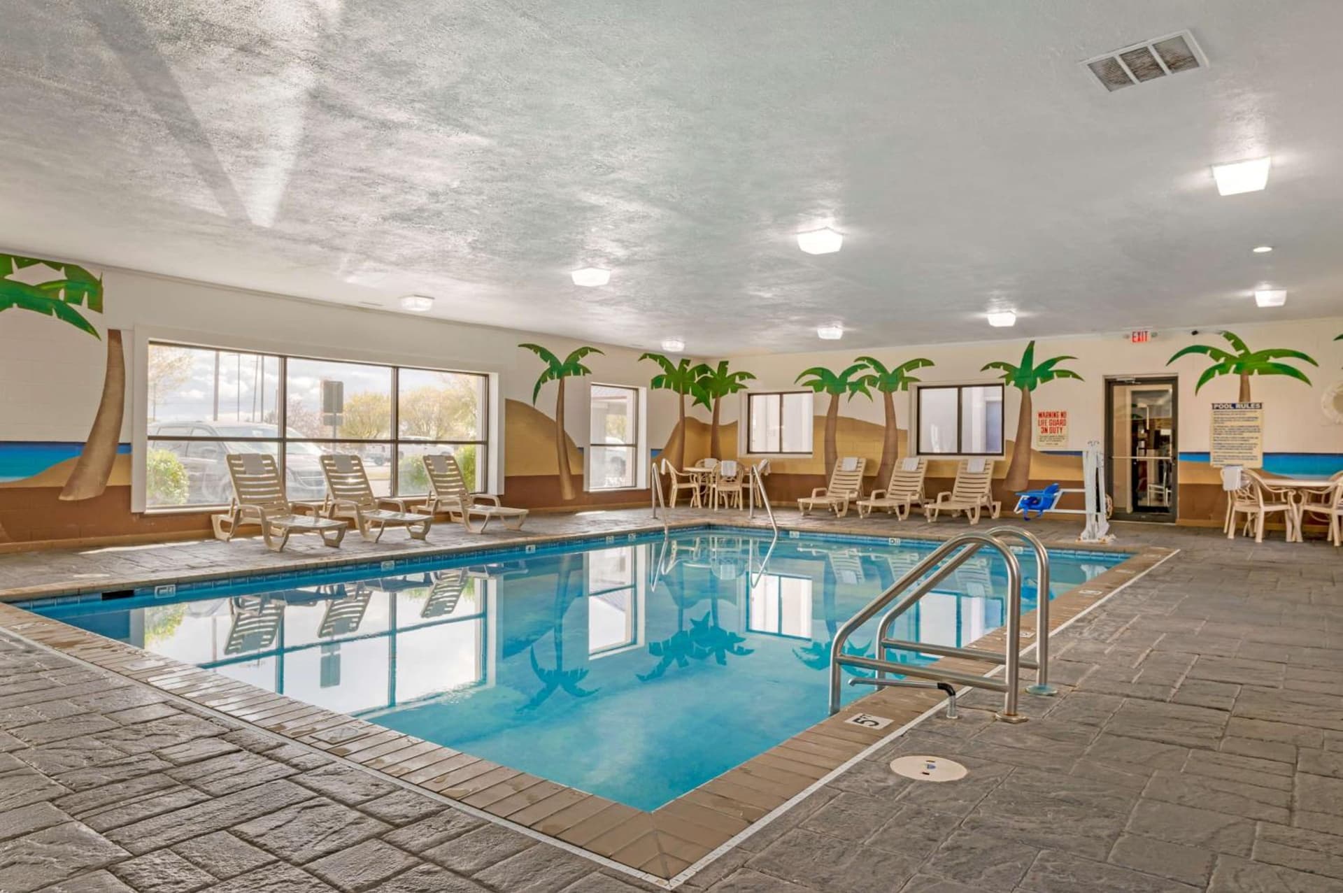 Best Western Edinburgh/Columbus interior in Edinburgh, IN — gallery photo 2