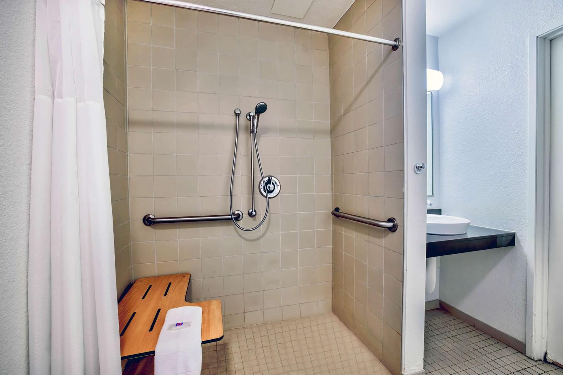 Motel 6-Duluth, MN gallery photo in Duluth, MN — image 25