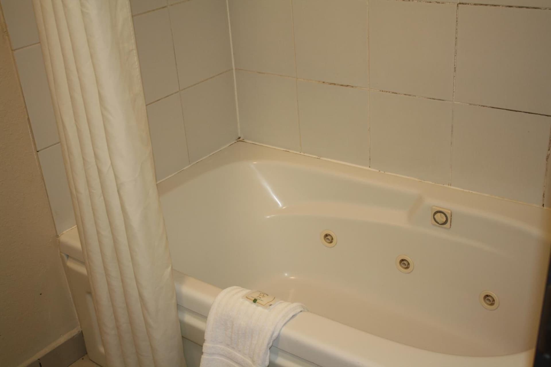 Quality Inn & Suites Wichita Falls I-44 gallery photo in Wichita Falls, TX — image 78