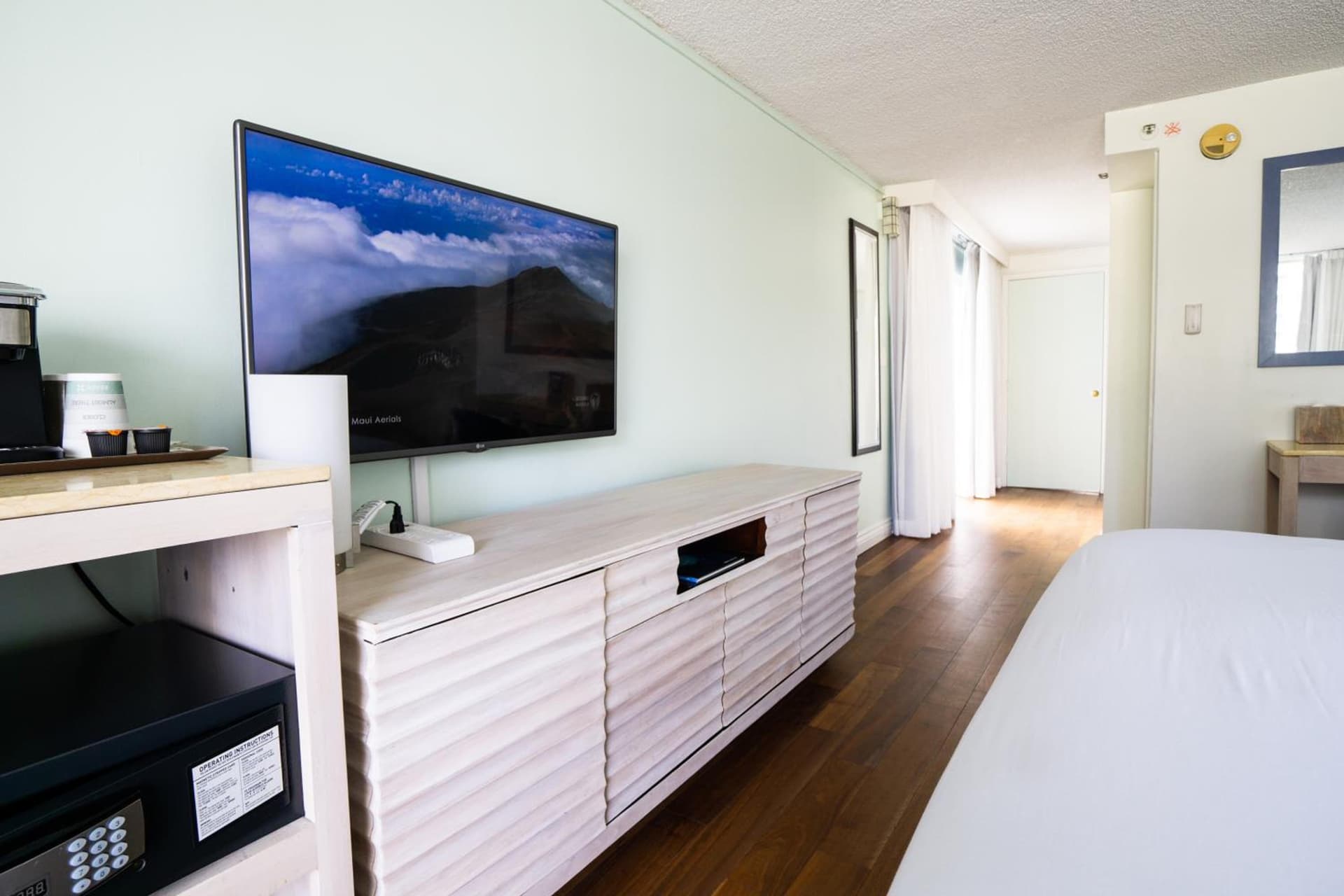 Hotel La Croix gallery photo in Honolulu, HI — image 89