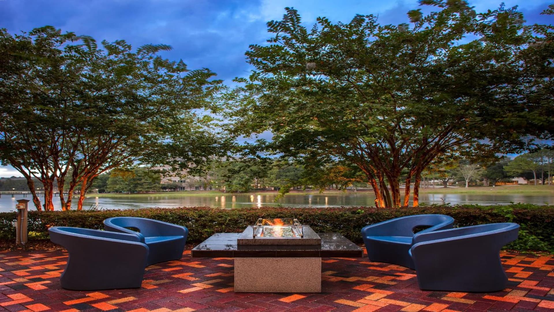 Hotel Indigo Jacksonville-Deerwood Park by IHG gallery photo in Jacksonville, FL — image 13