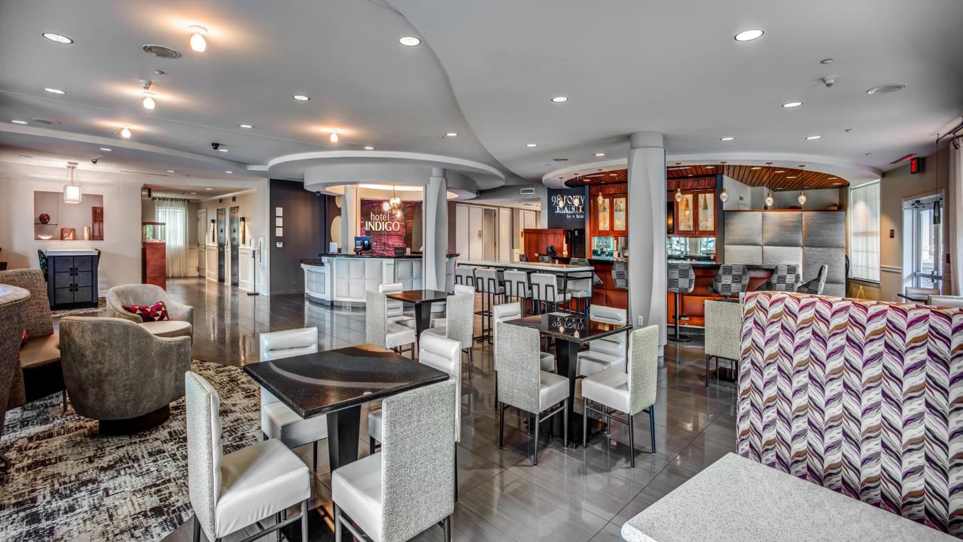 Hotel Indigo Jacksonville-Deerwood Park by IHG gallery photo in Jacksonville, FL — image 10
