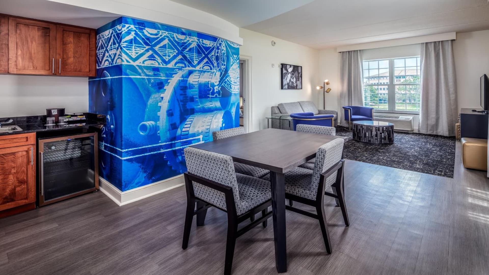Hotel Indigo Jacksonville-Deerwood Park by IHG gallery photo in Jacksonville, FL — image 37