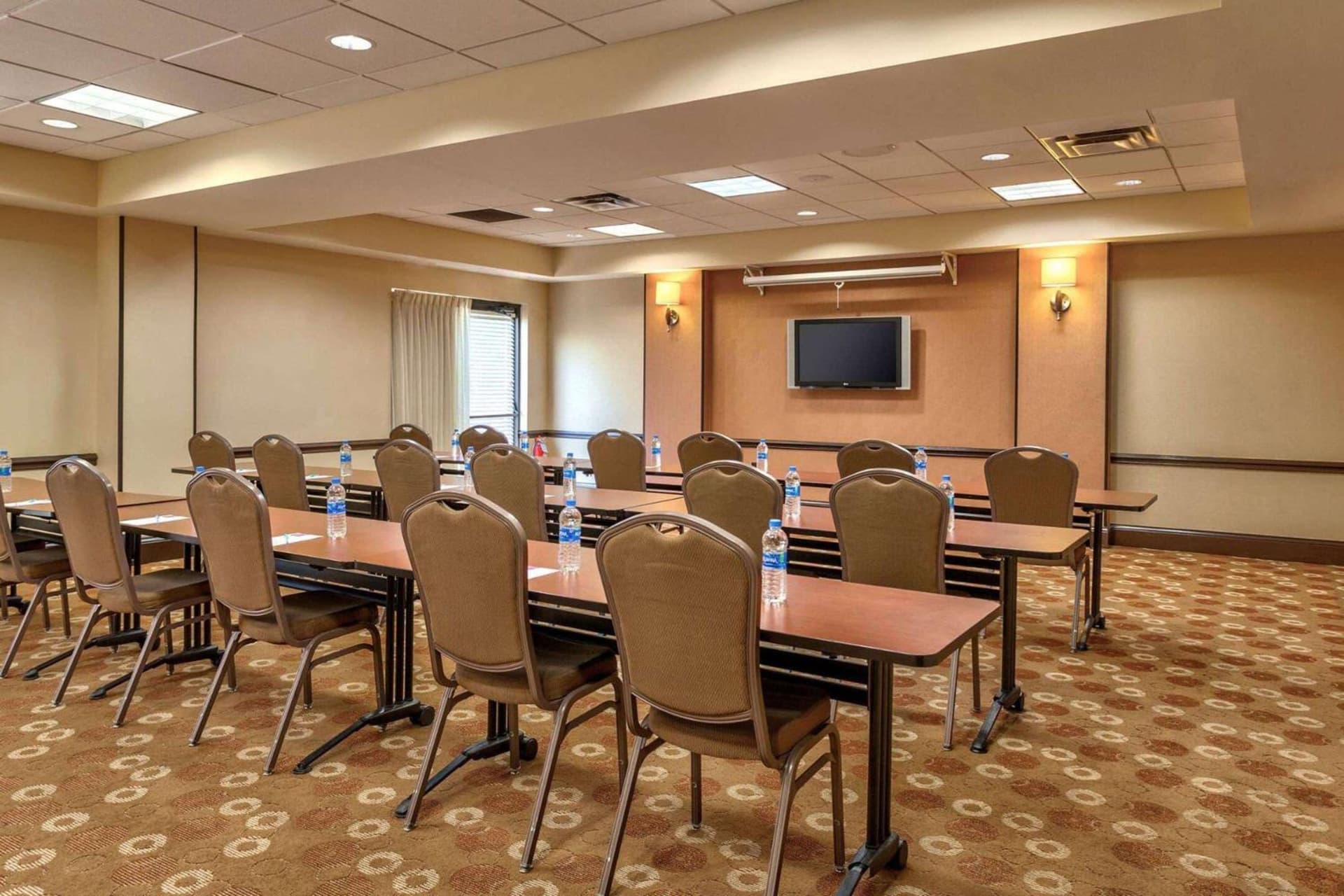 Wyndham Garden Kansas City Airport gallery photo in Kansas City, KS — image 8