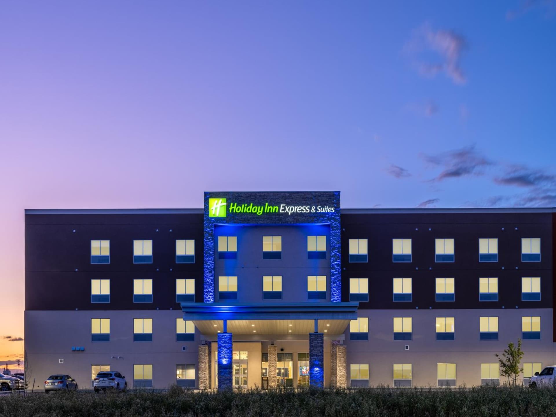 Holiday Inn Express & Suites - Watertown by IHG — hotel in Watertown, South Dakota