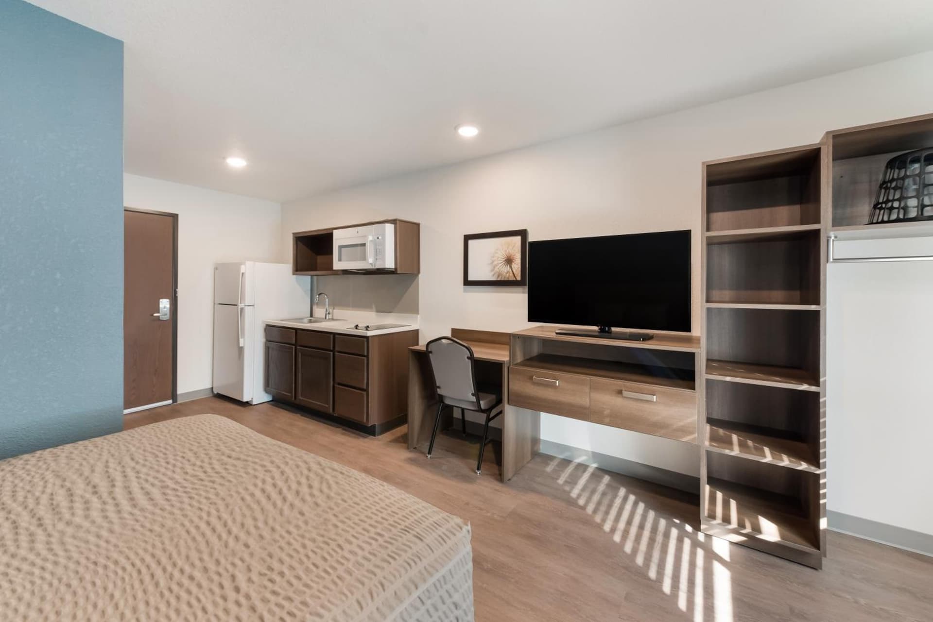 WoodSpring Suites Dayton North gallery photo in Dayton, OH — image 17