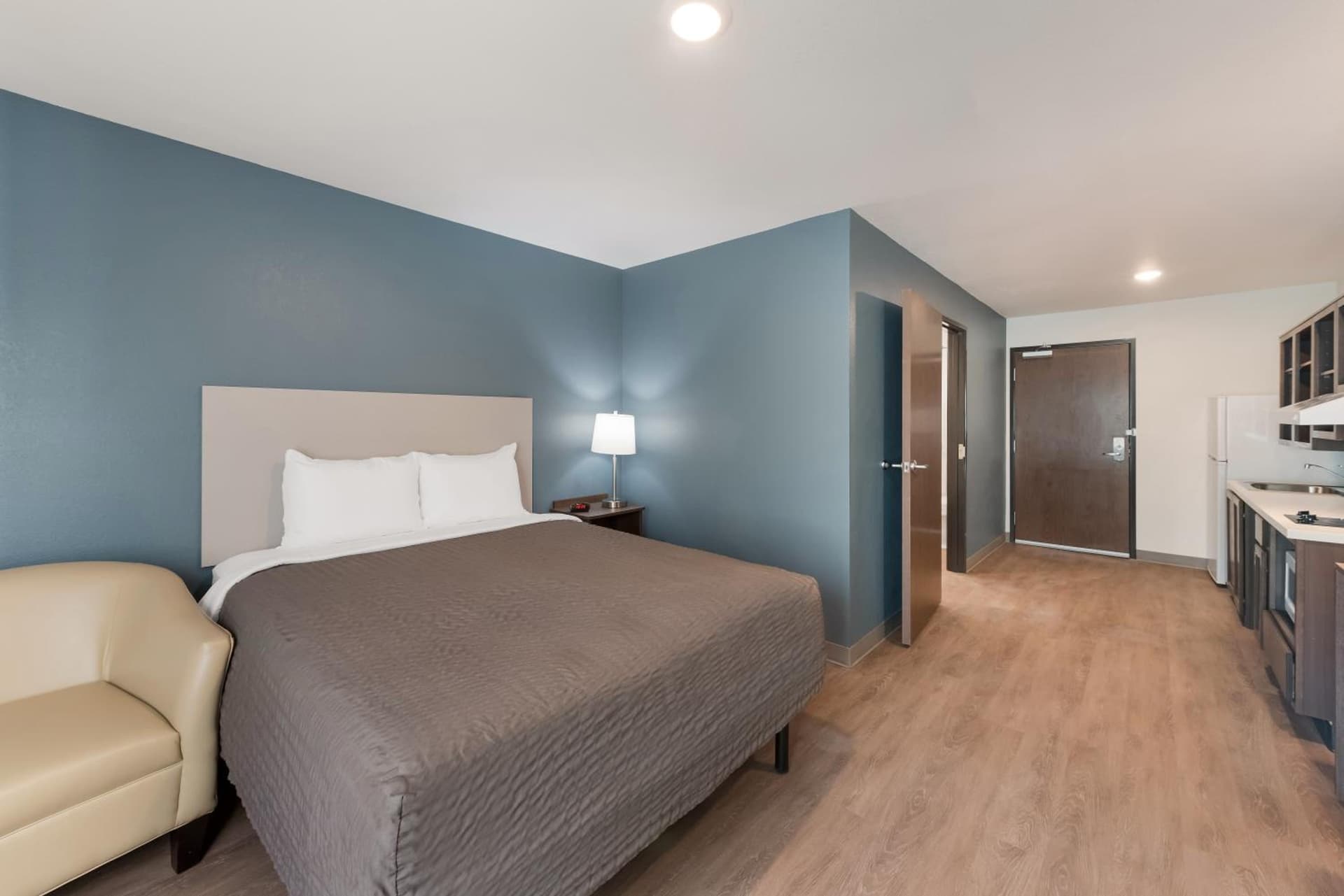 WoodSpring Suites Dayton North gallery photo in Dayton, OH — image 36