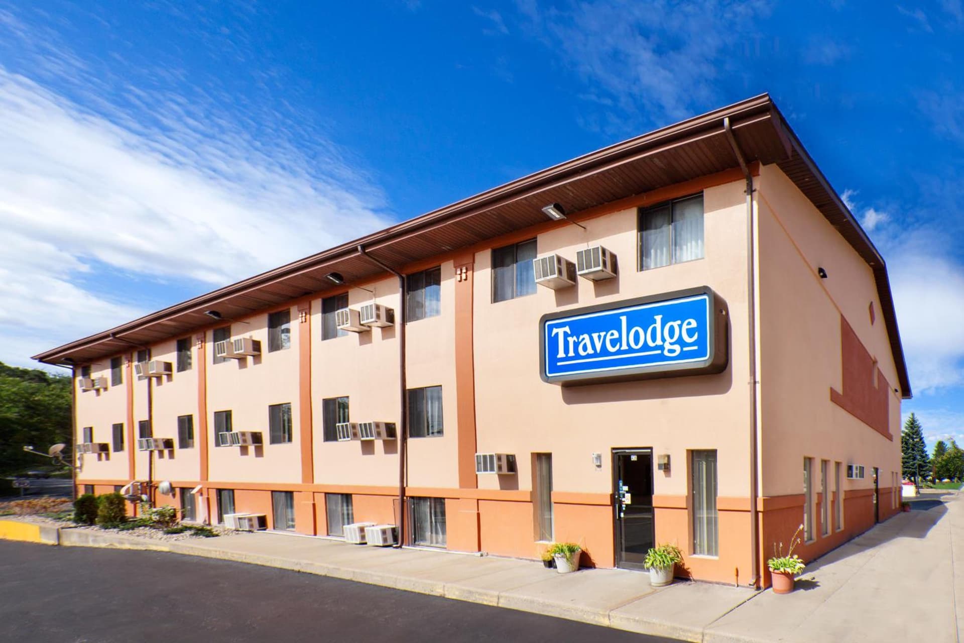 Travelodge by Wyndham La Porte/Michigan City Area gallery photo in LaPorte, IN — image 35