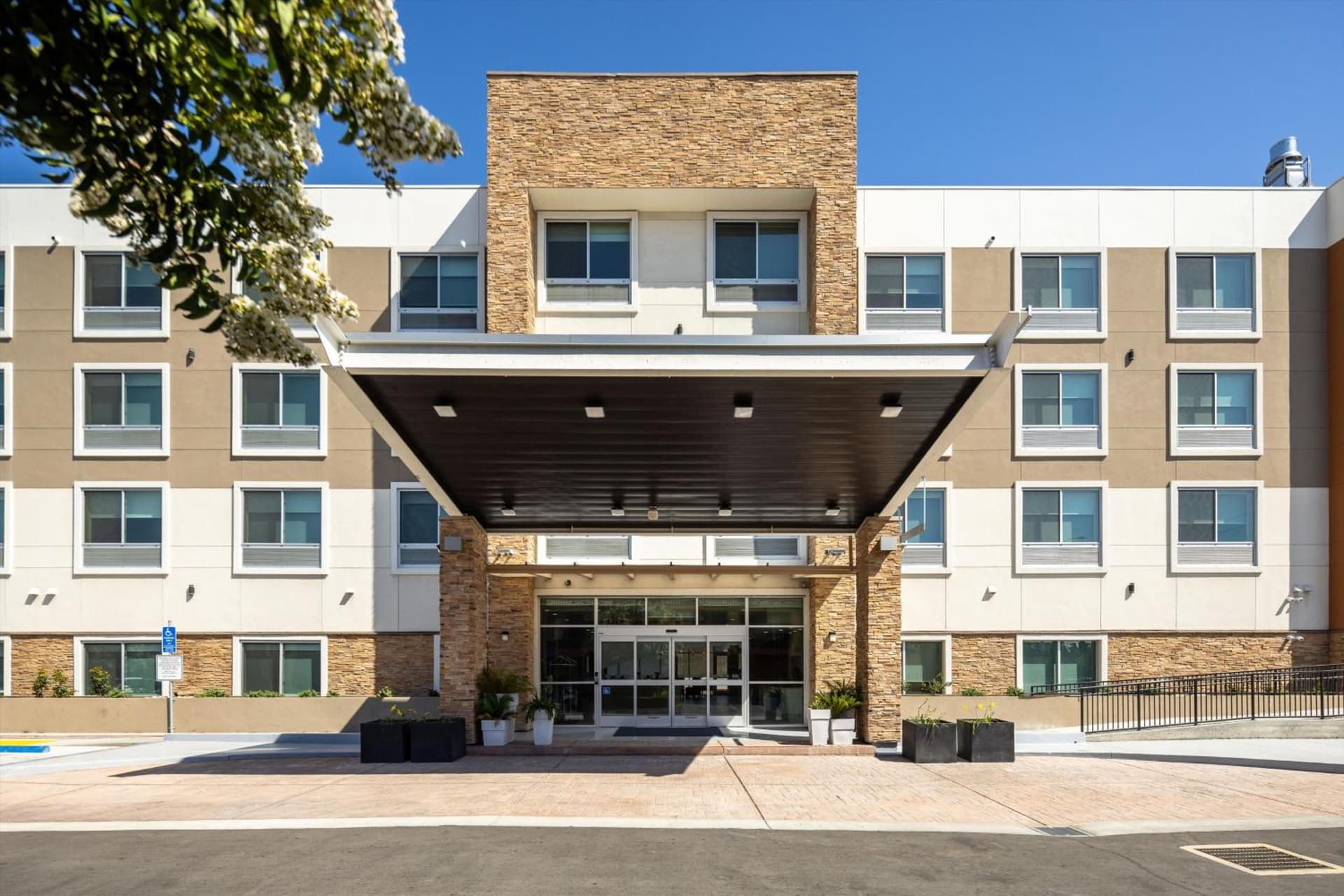 Holiday Inn Express & Suites - San Jose Silicon Valley by IHG featured exterior or lobby in San Jose, CA — similar hotel
