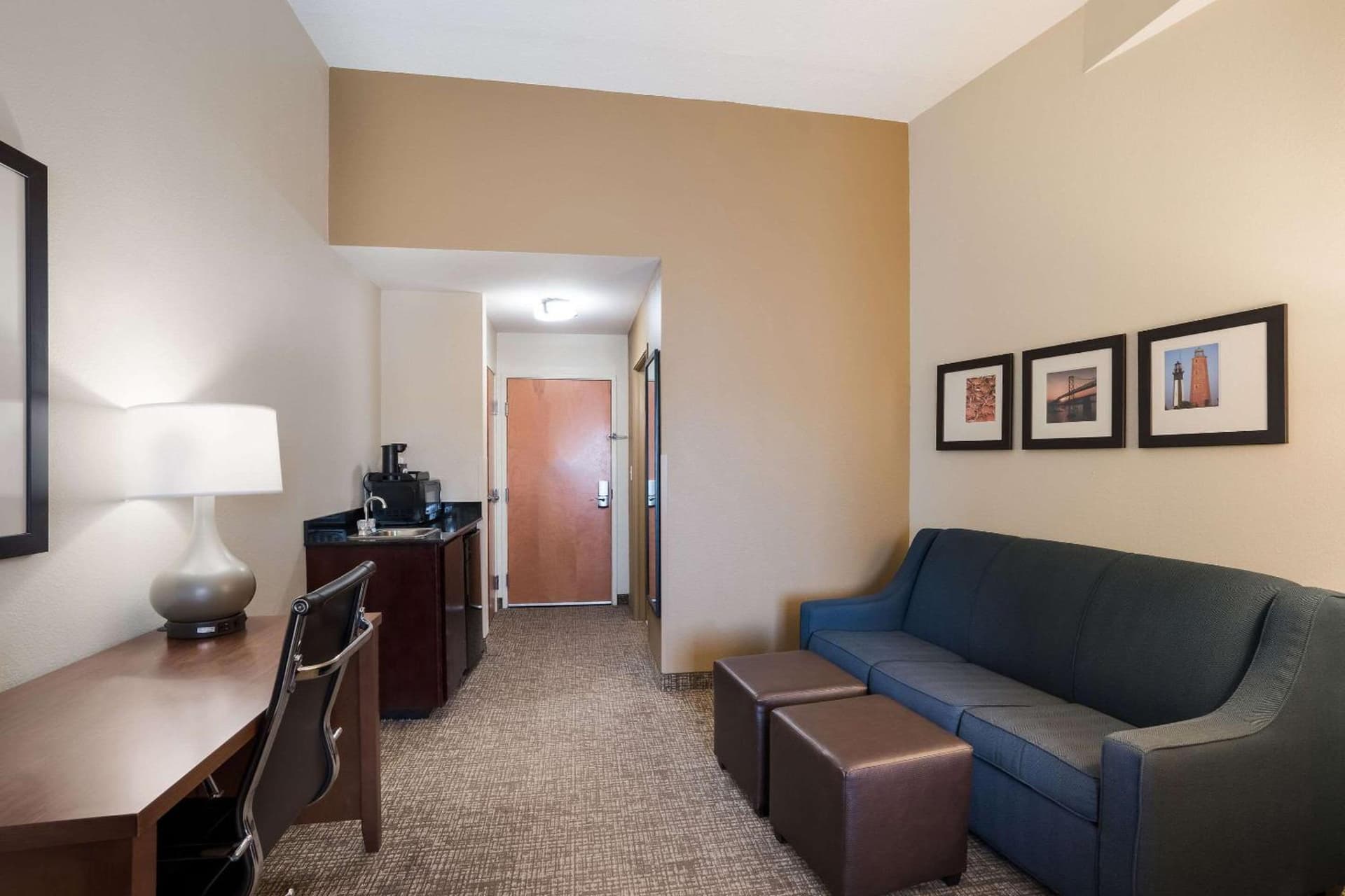 Comfort Suites Suffolk - Chesapeake gallery photo in Suffolk, VA — image 15