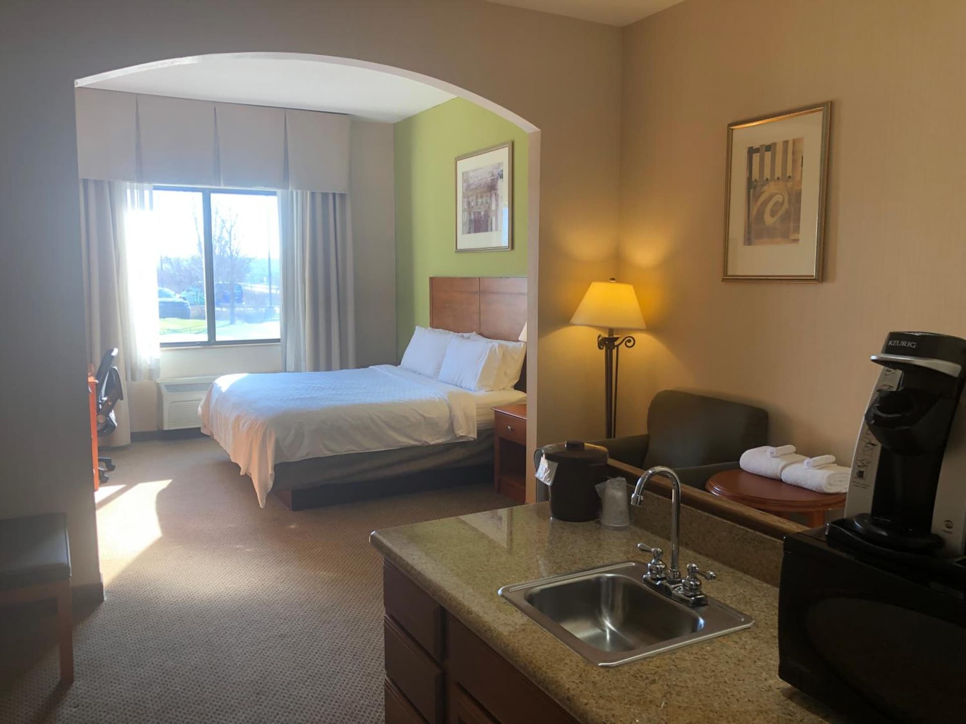 Holiday Inn Express Hotel & Suites Howell by IHG gallery photo in Howell, MI — image 25